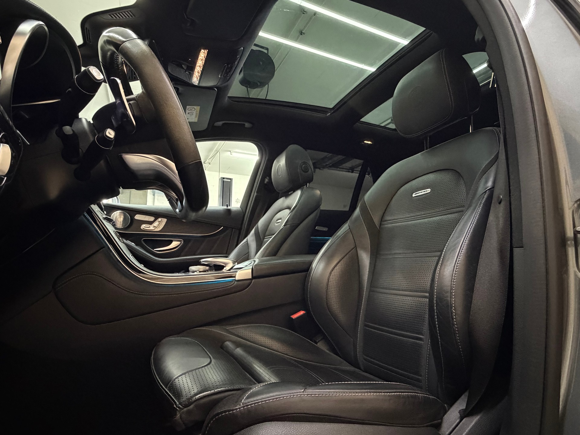 MERCEDES-BENZ GLC 63 S AMG 4Matic+ 9G-Tronic-image-6