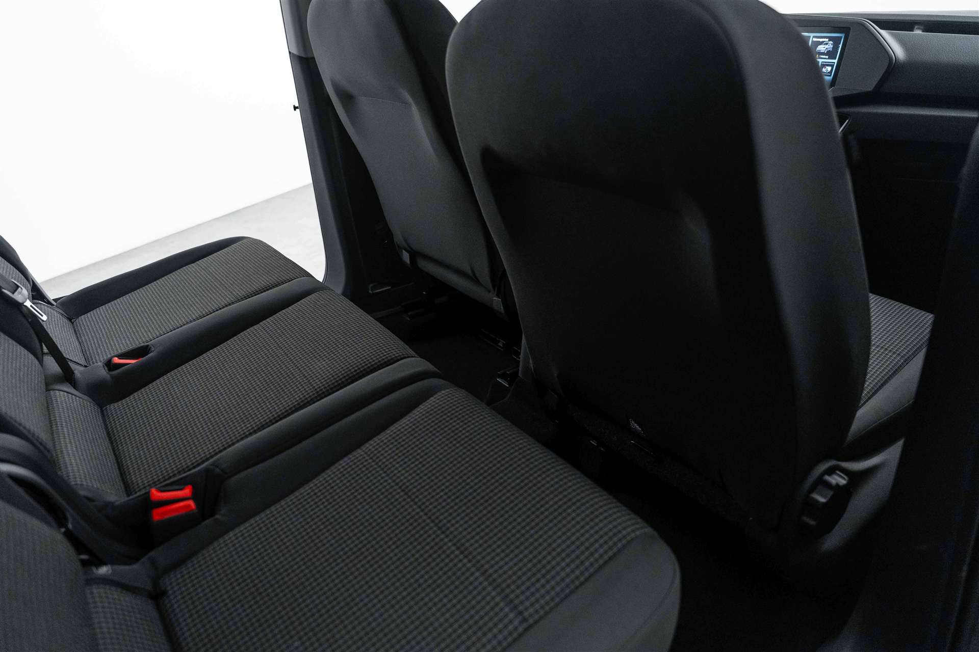 VW Caddy Maxi 1.5 TSi 7-Plätzer DSG-Automat-image-13