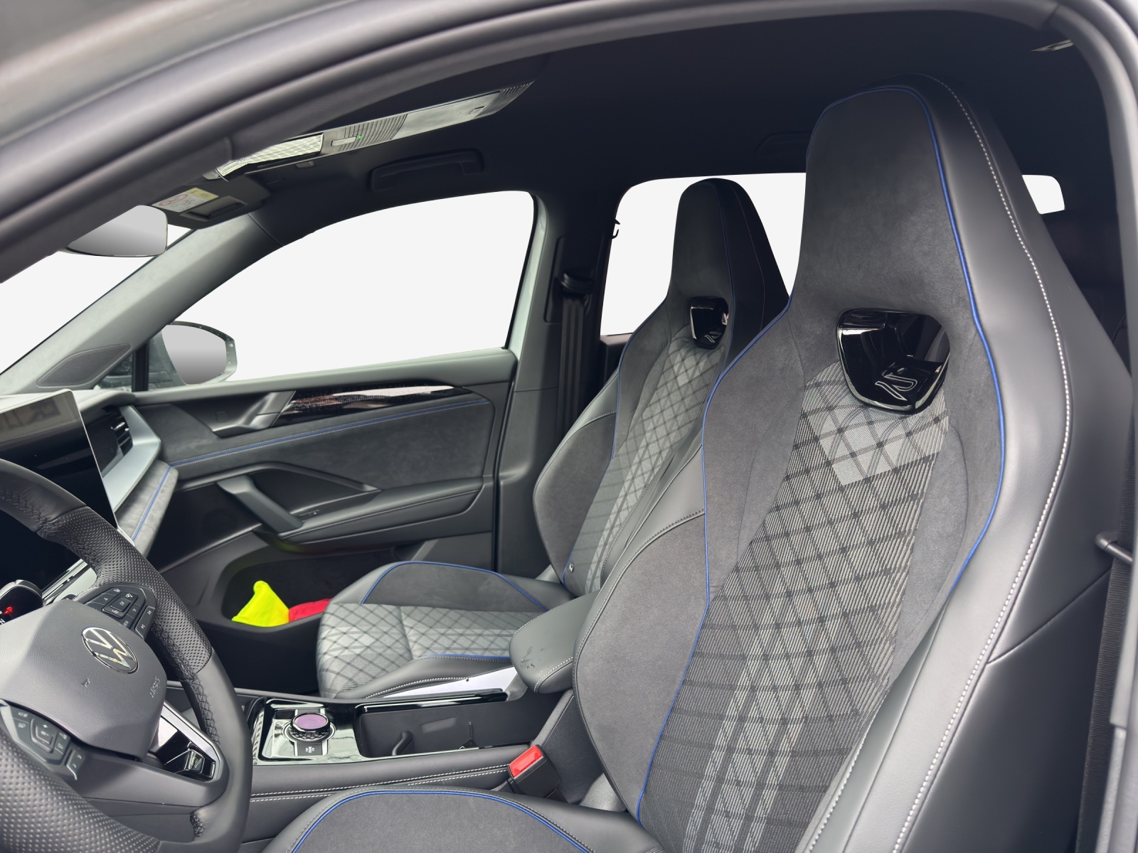 VW Tayron 2.0 TSI R-Line DSG 4Motion-image-7