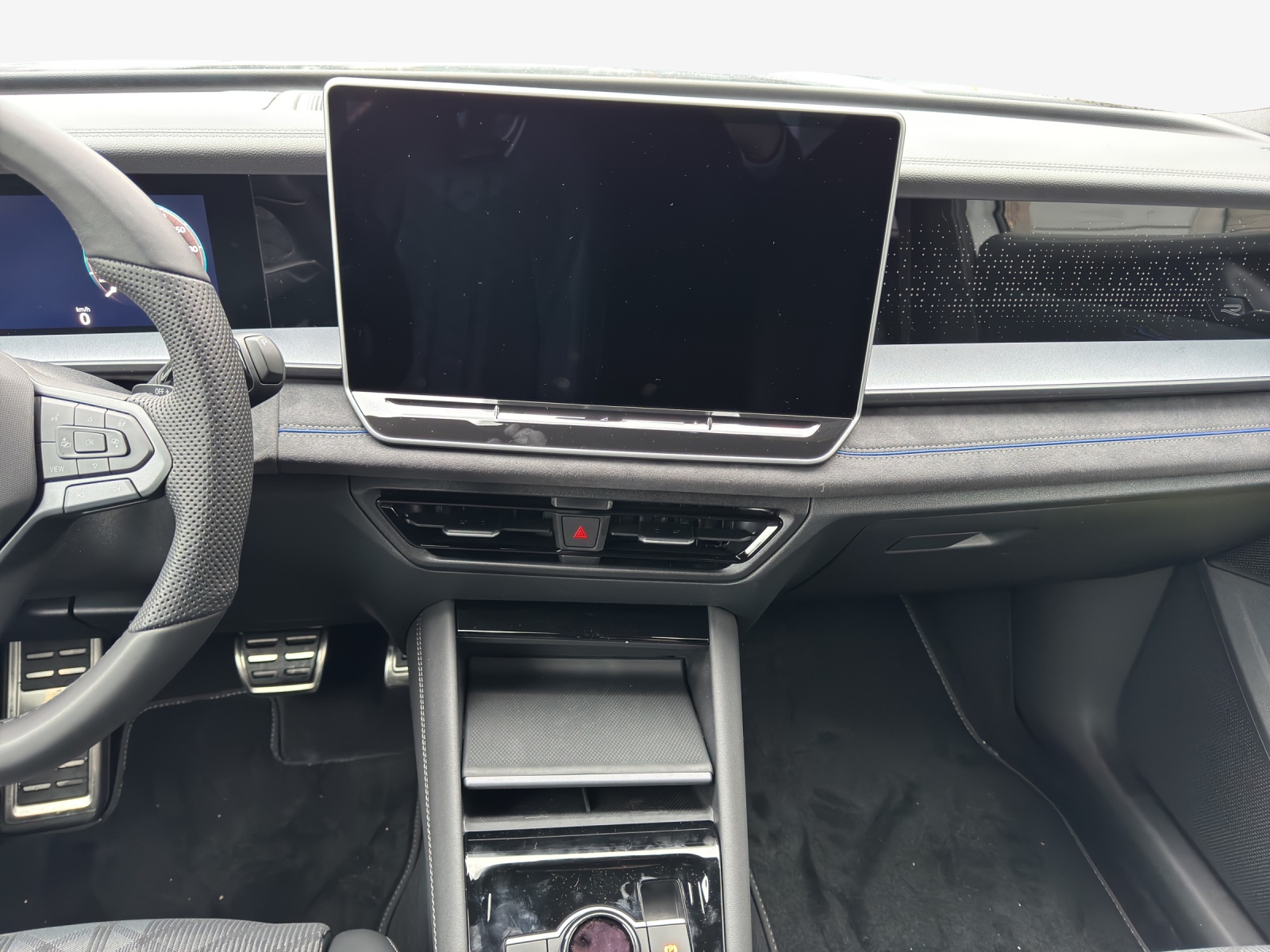 VW Tayron 2.0 TSI R-Line DSG 4Motion-image-10