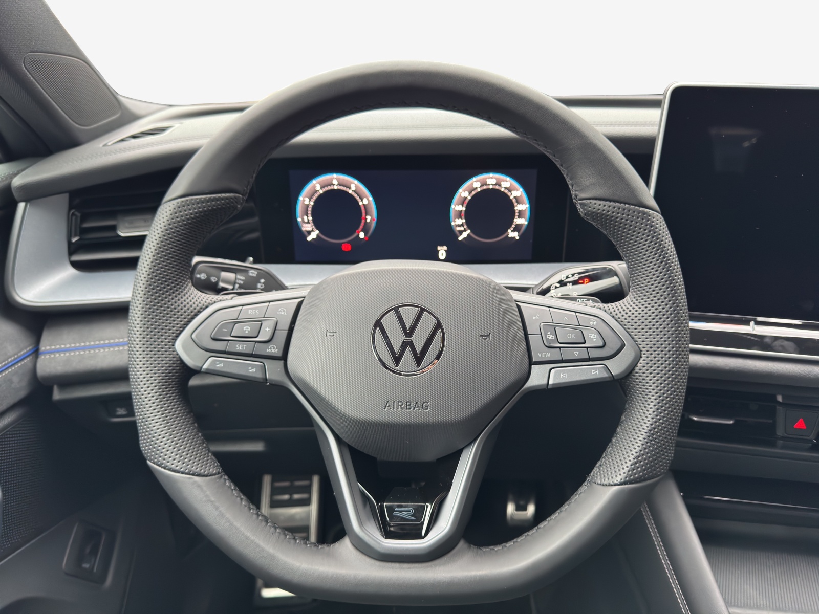 VW Tayron 2.0 TSI R-Line DSG 4Motion-image-9