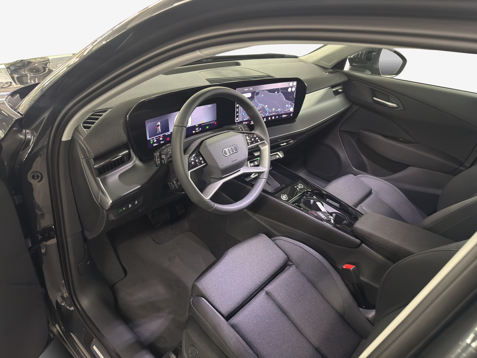 AUDI Q3 Sportback e-hybrid 200 kW S tronig-image-14