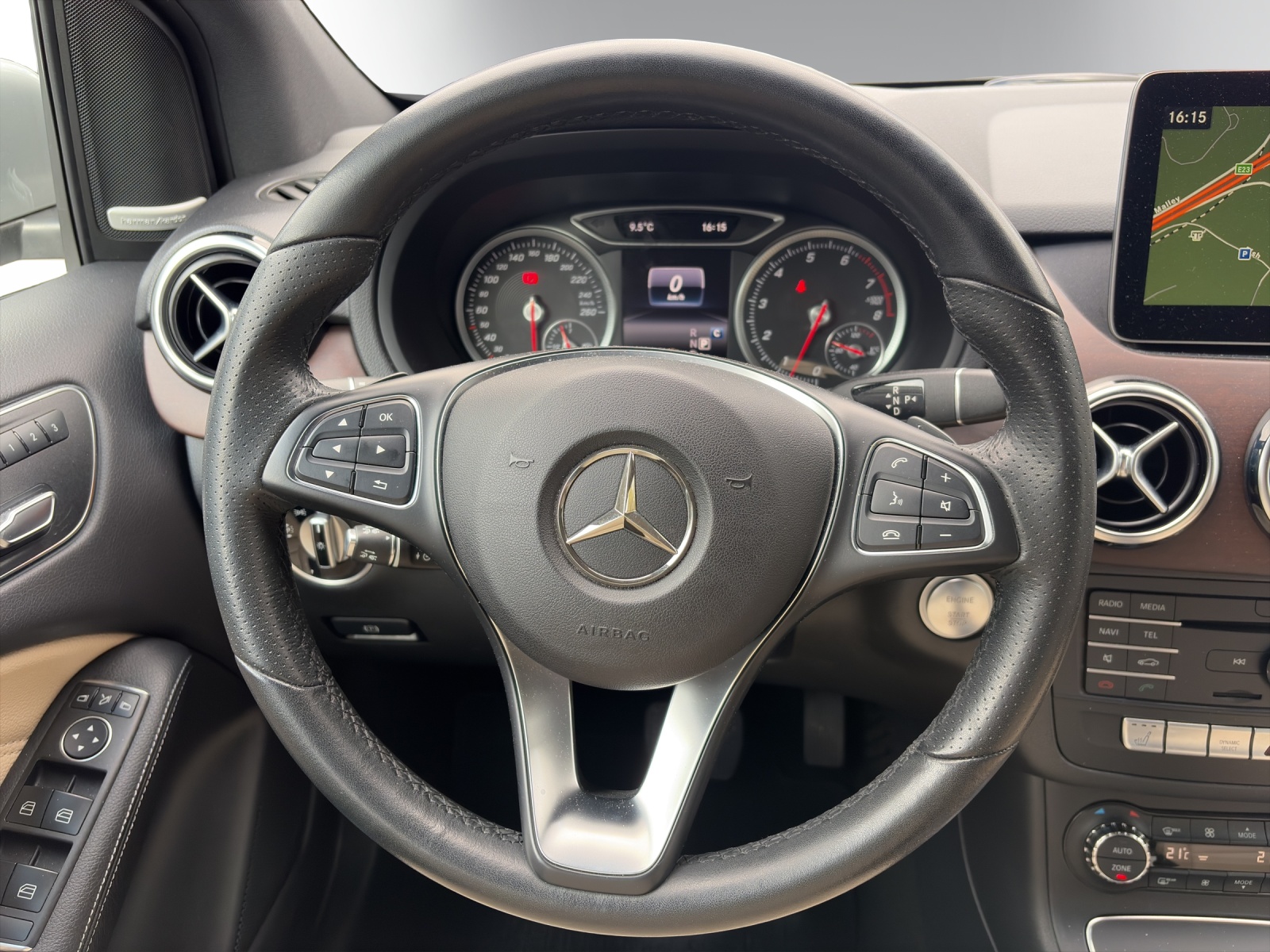 Image MERCEDES-BENZ B-250 B 250 Urban 4Matic