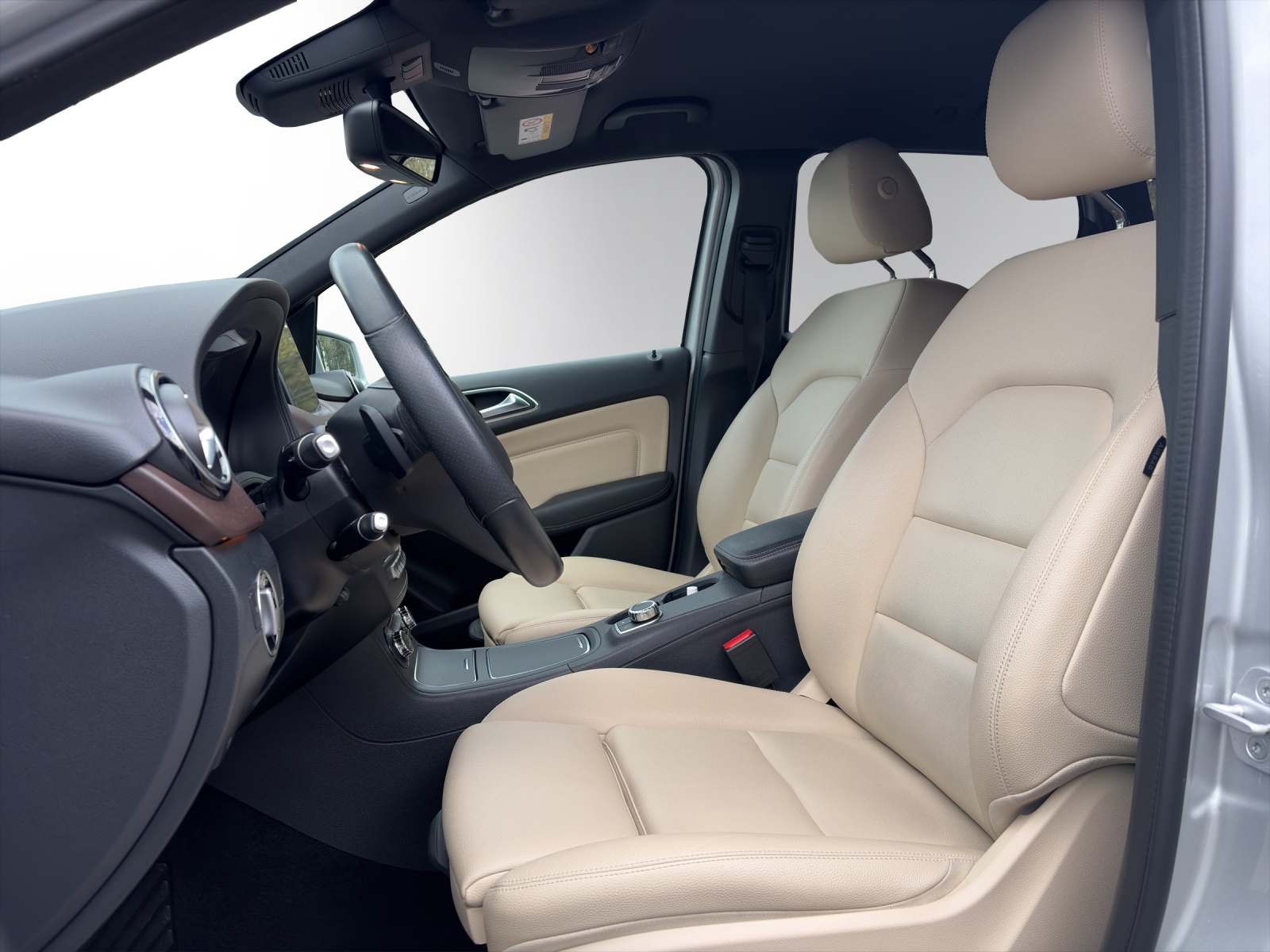 Image MERCEDES-BENZ B-250 B 250 Urban 4Matic