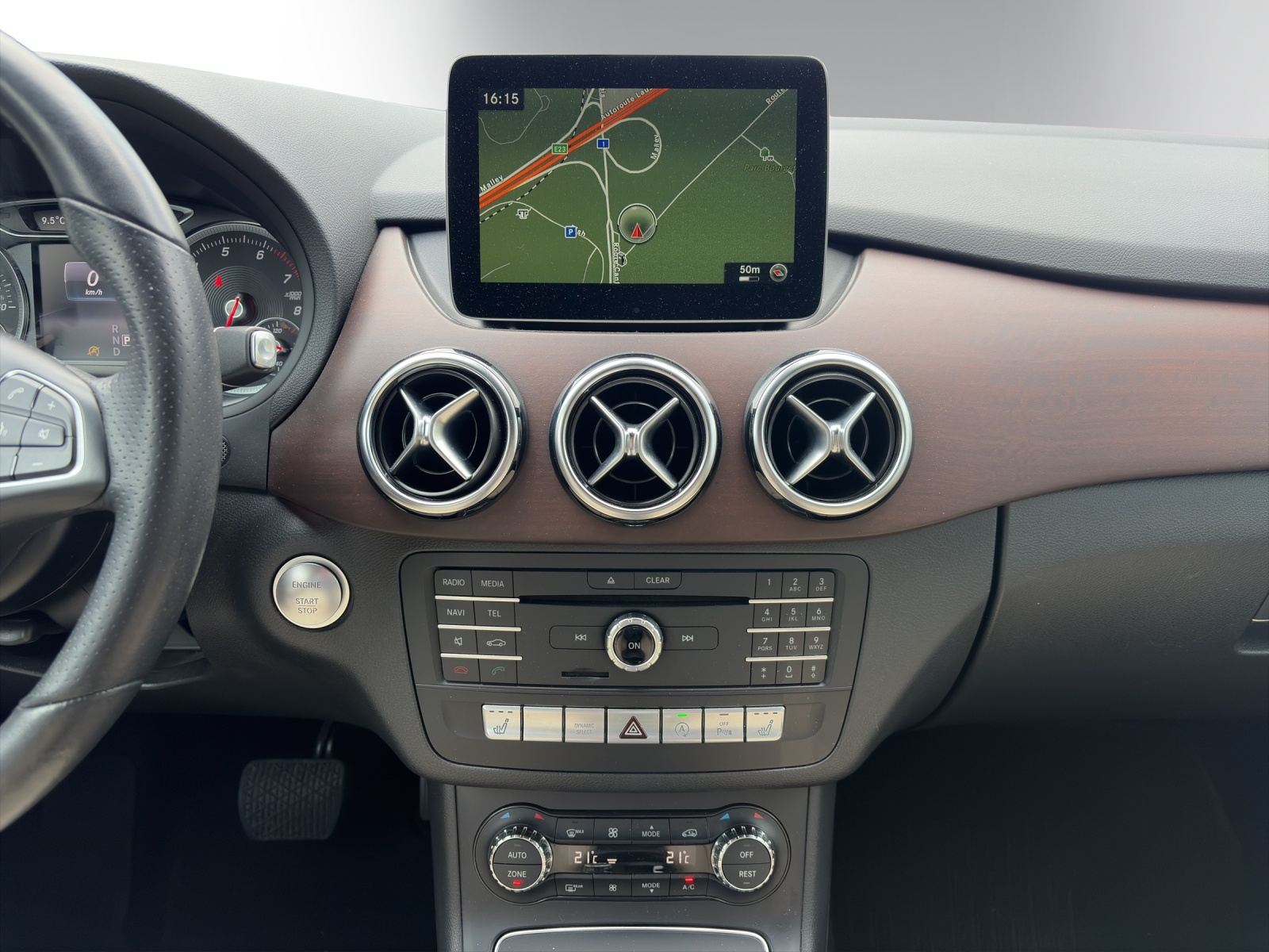 Image MERCEDES-BENZ B-250 B 250 Urban 4Matic