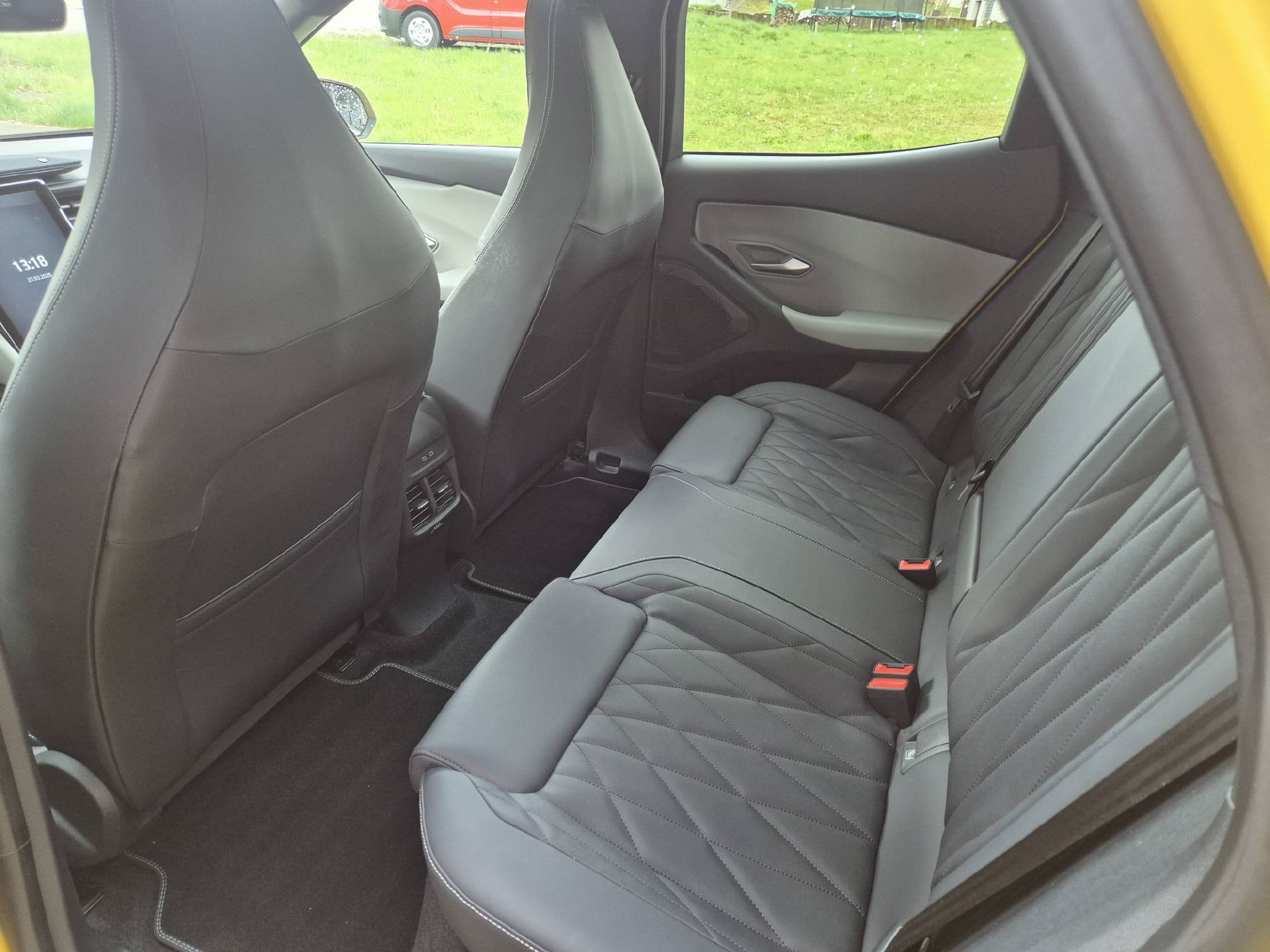FORD Capri Extended Range Premium AWD 340 PS 79 kWh-image-15
