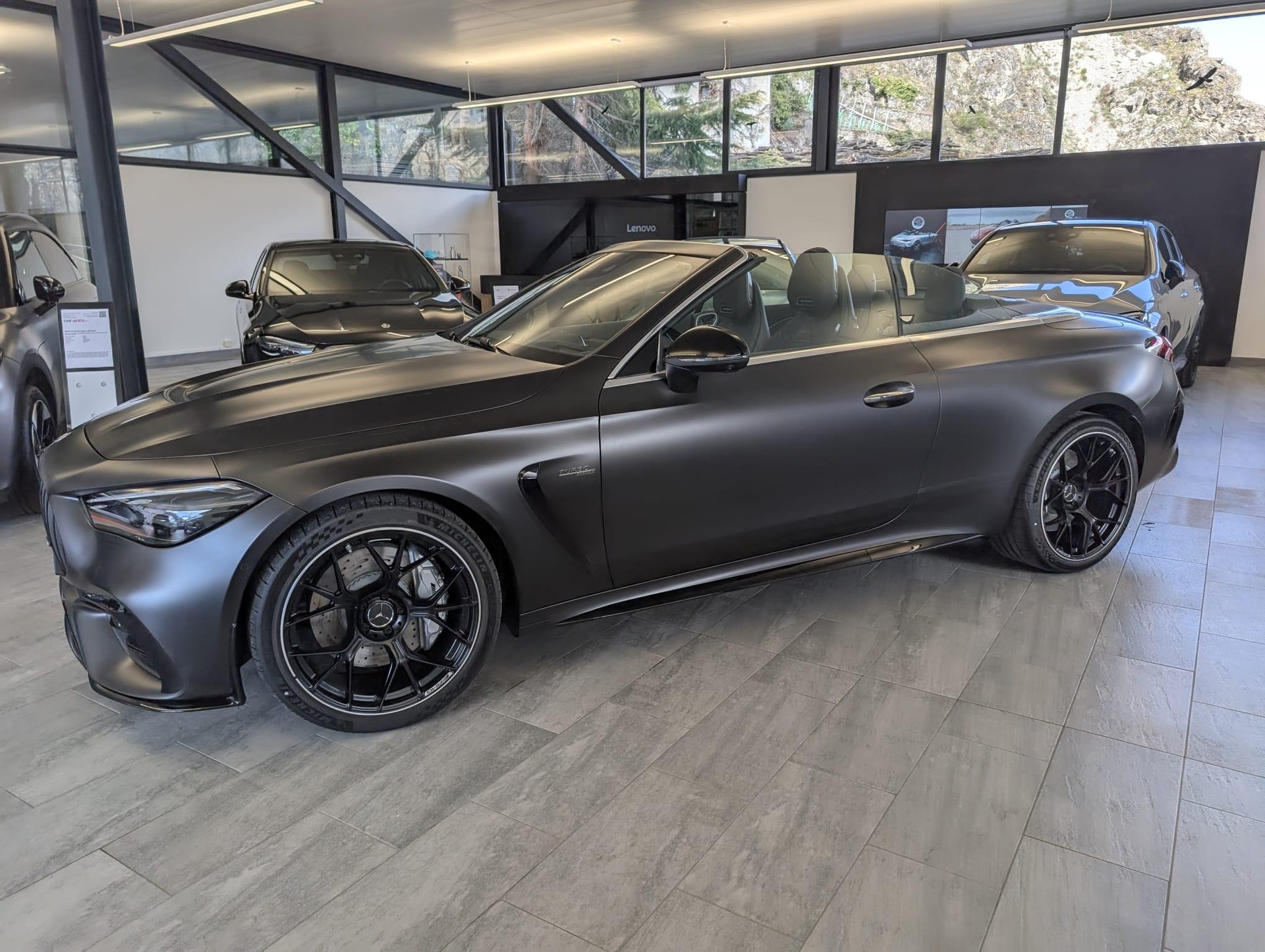 MERCEDES-BENZ CLE 53 AMG 4matic+ Cabriolet-image-2