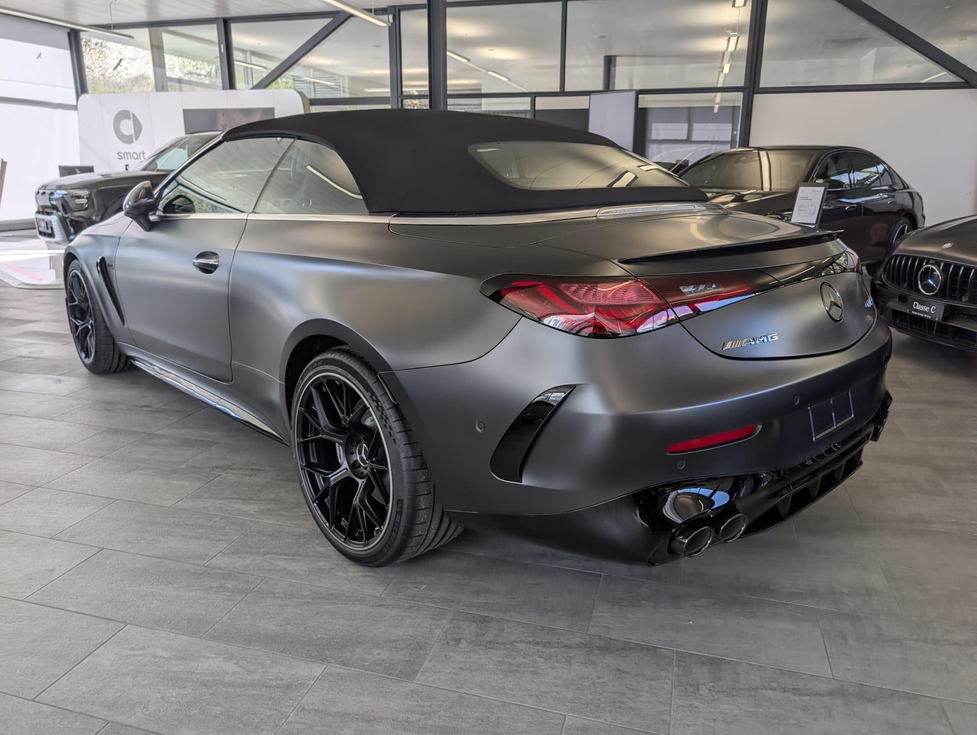MERCEDES-BENZ CLE 53 AMG 4matic+ Cabriolet-image-3
