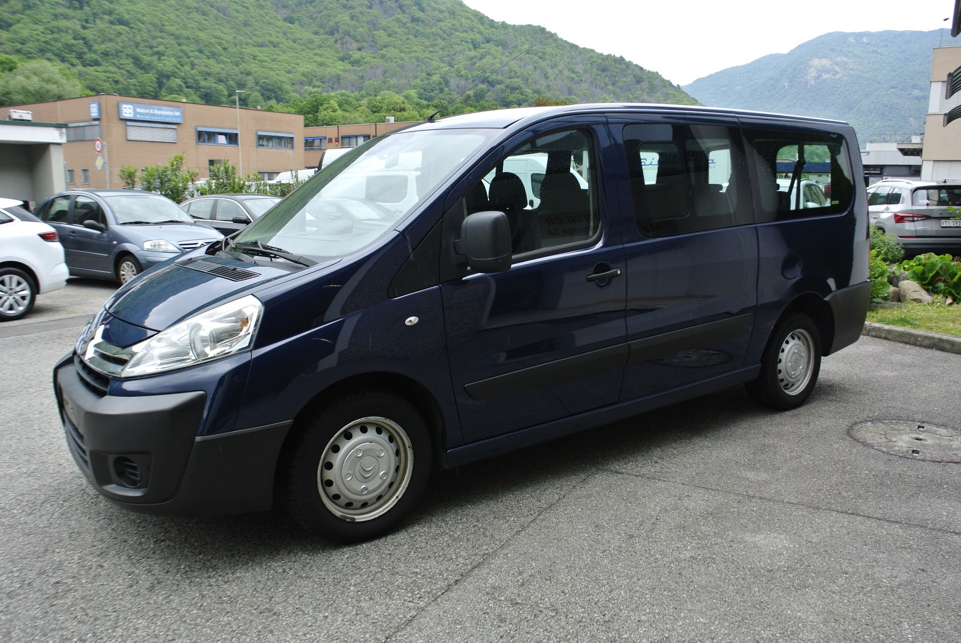 CITROEN Jumpy 2.0 HDi L2H1 Attraction-image-10