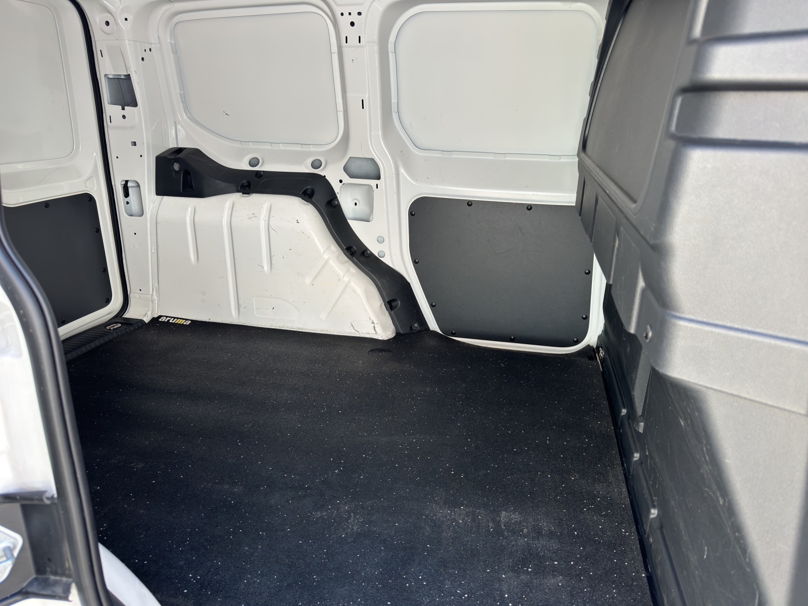 VW Caddy Cargo 1.5 TSI Entry-image-10