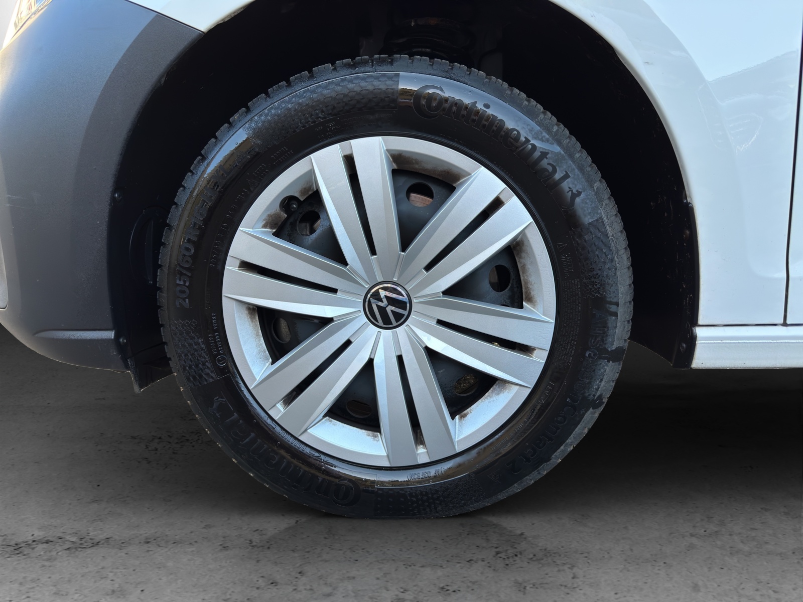 VW Caddy Cargo 1.5 TSI Entry-image-12