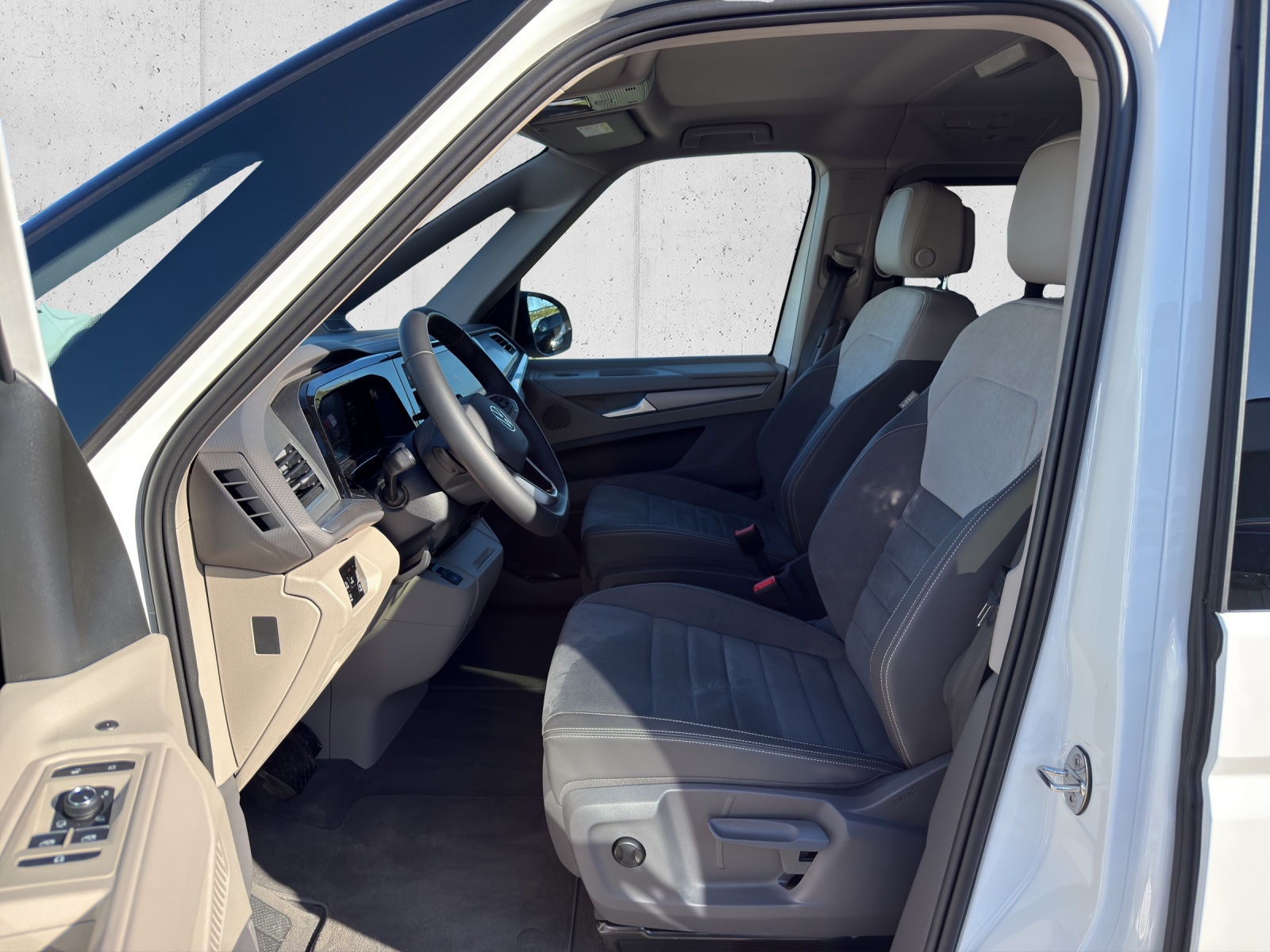 VW Multivan 1.5 eHybrid Life Edition 4Motion DSG-image-8