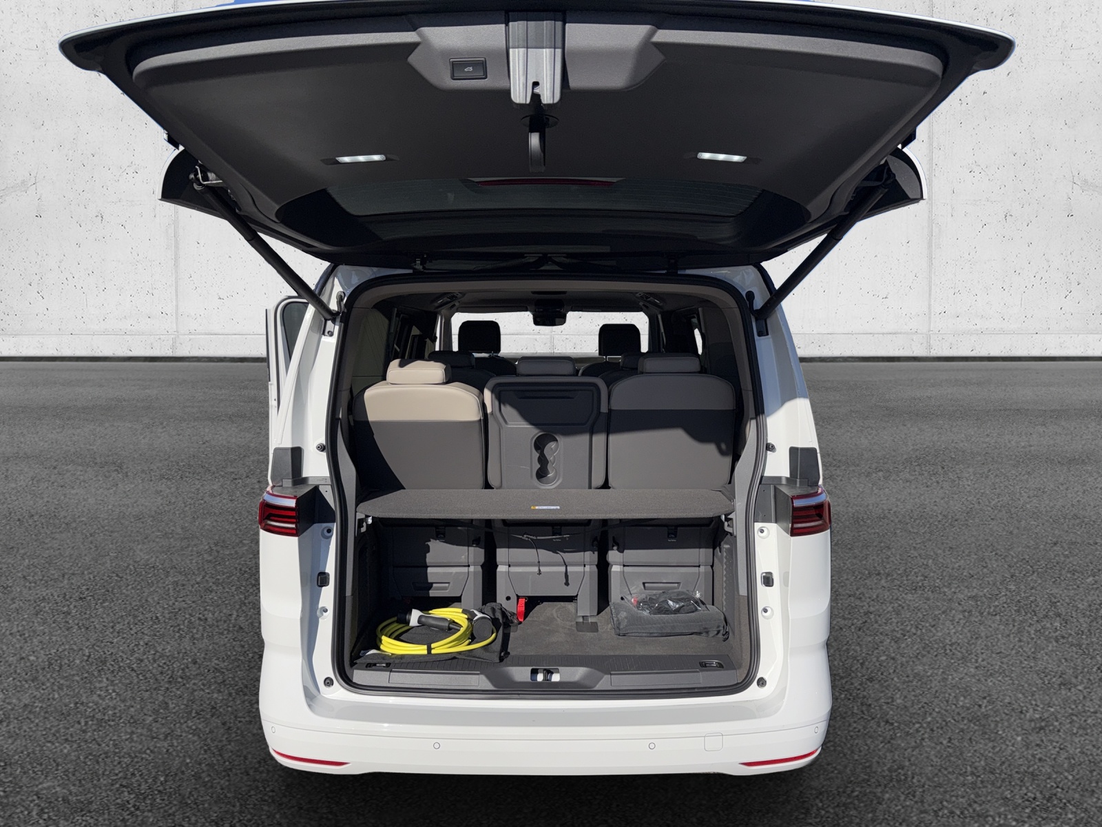 VW Multivan 1.5 eHybrid Life Edition 4Motion DSG-image-14