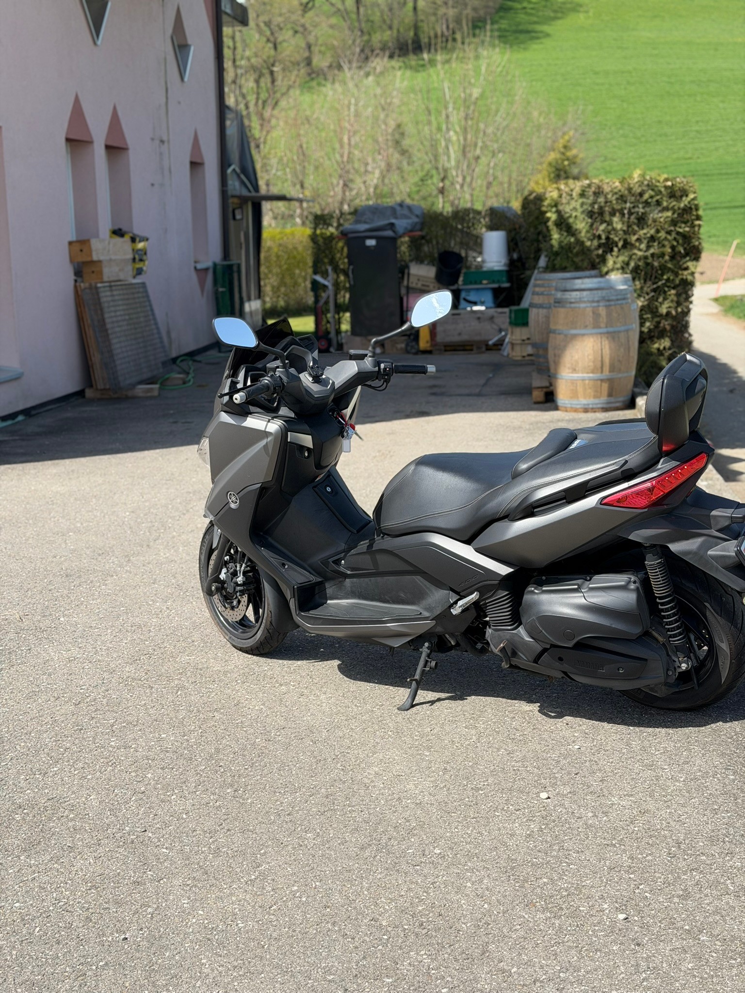 YAMAHA X-Max 400 ABS-image-4