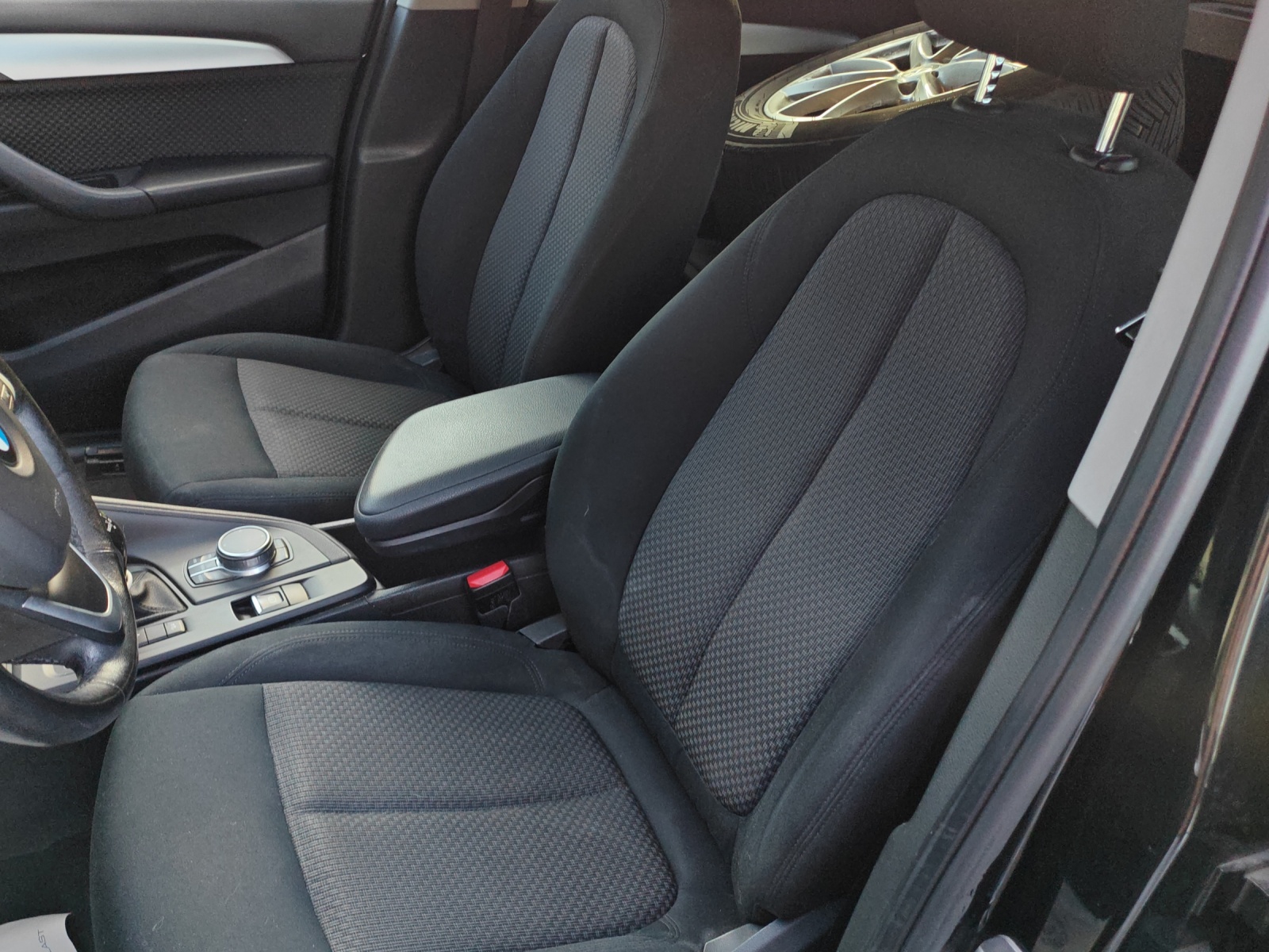 BMW X1 xDrive 18d Steptronic [Expertise du jour + Garantie 12 mois + Service & Immat. Offerts]-image-12