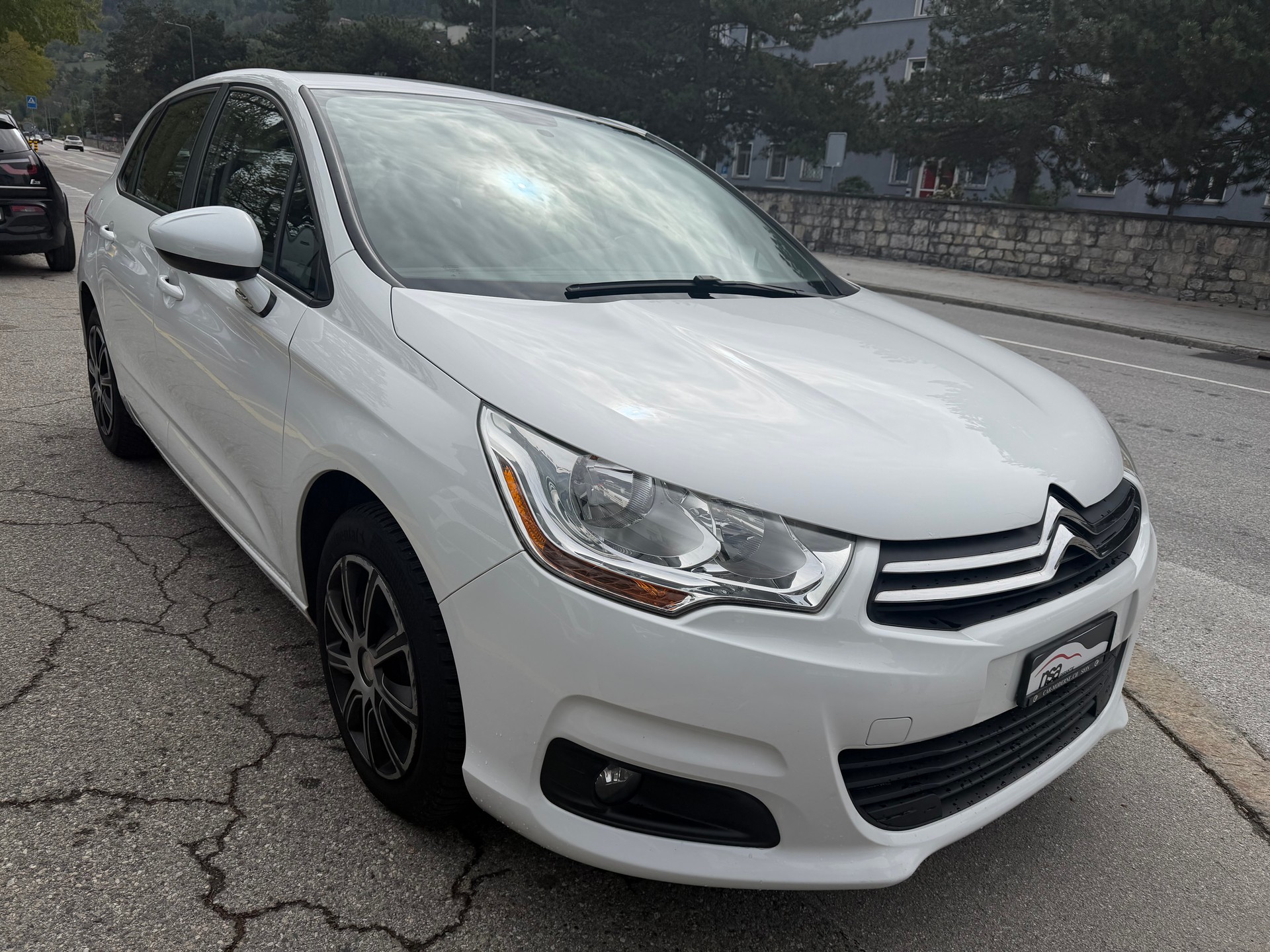 CITROEN C4 1.2 Pure Tech Feel-image-1
