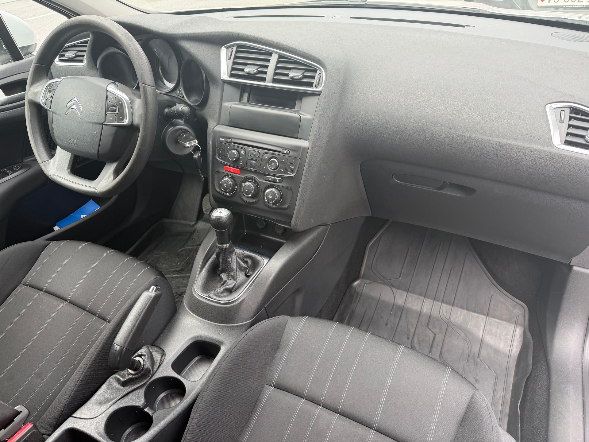 CITROEN C4 1.2 Pure Tech Feel-image-8