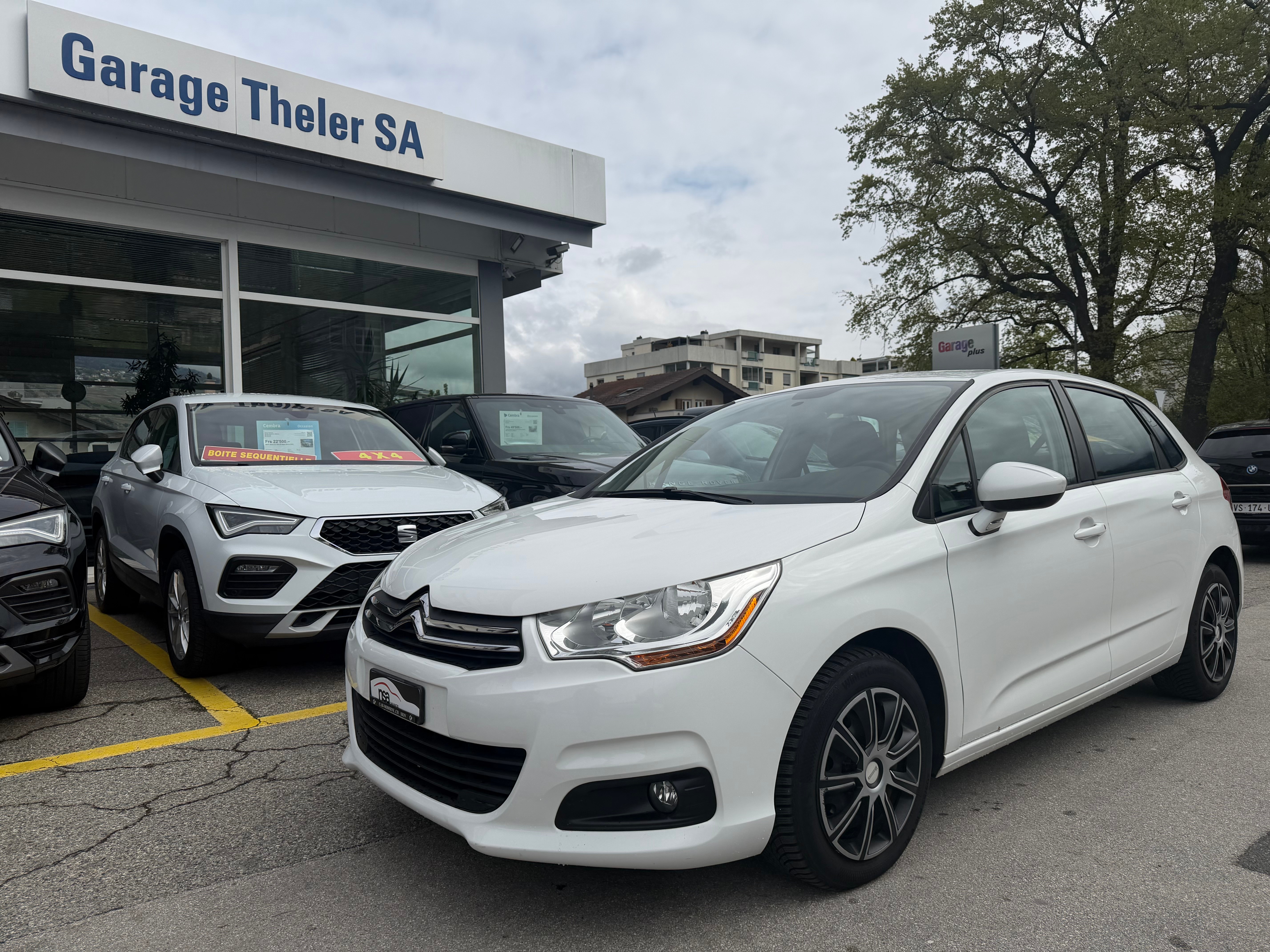 Car photo