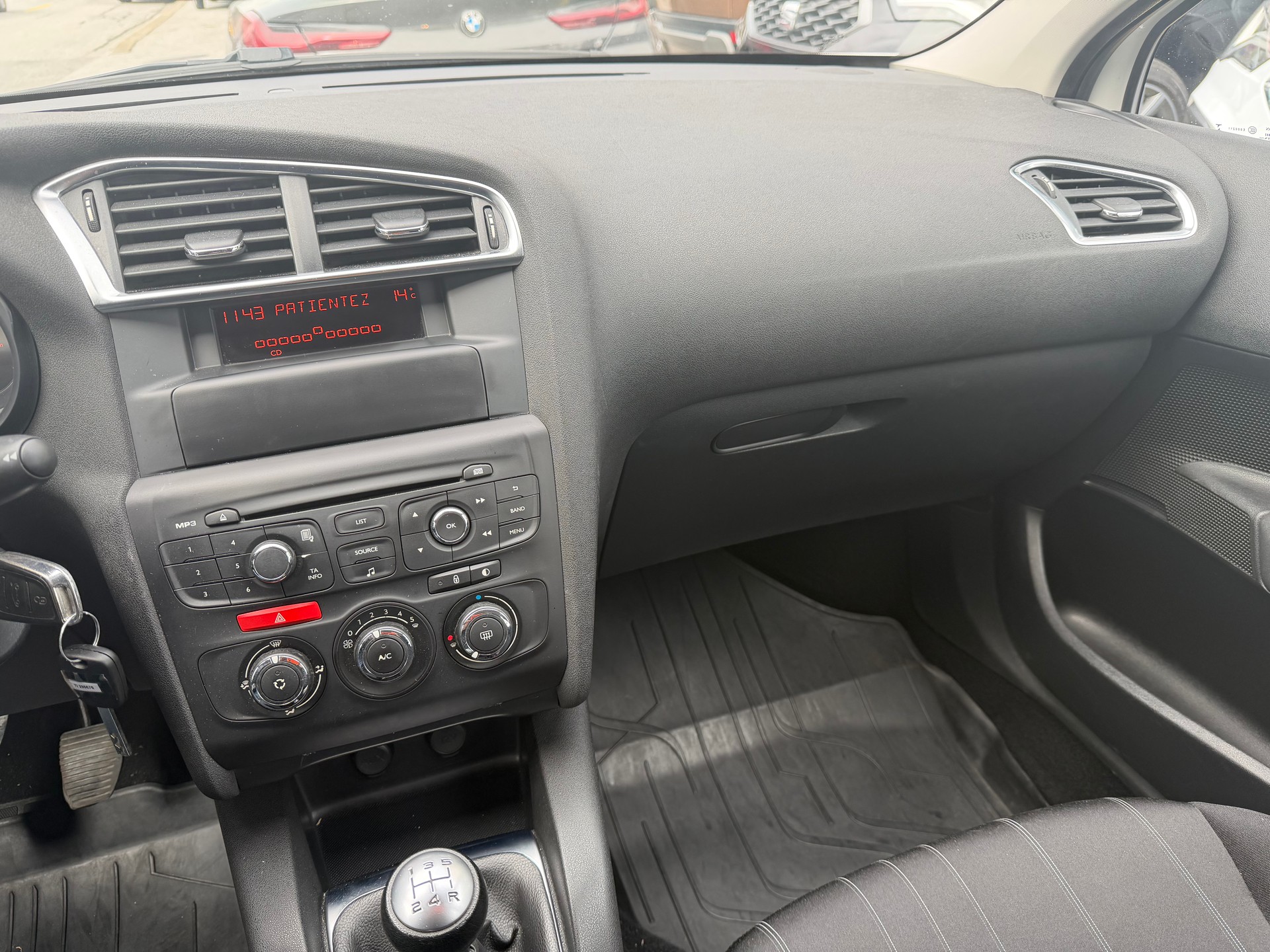 CITROEN C4 1.2 Pure Tech Feel-image-10