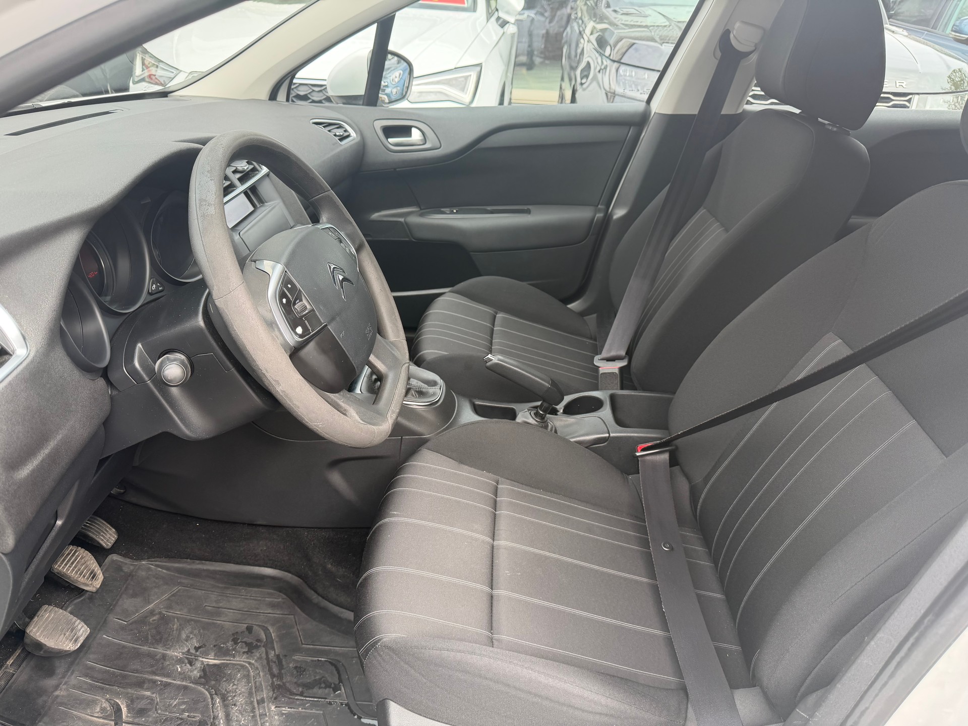 CITROEN C4 1.2 Pure Tech Feel-image-6
