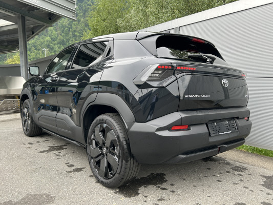TOYOTA Urban Cr.61kWh Prem. AWD-image-3