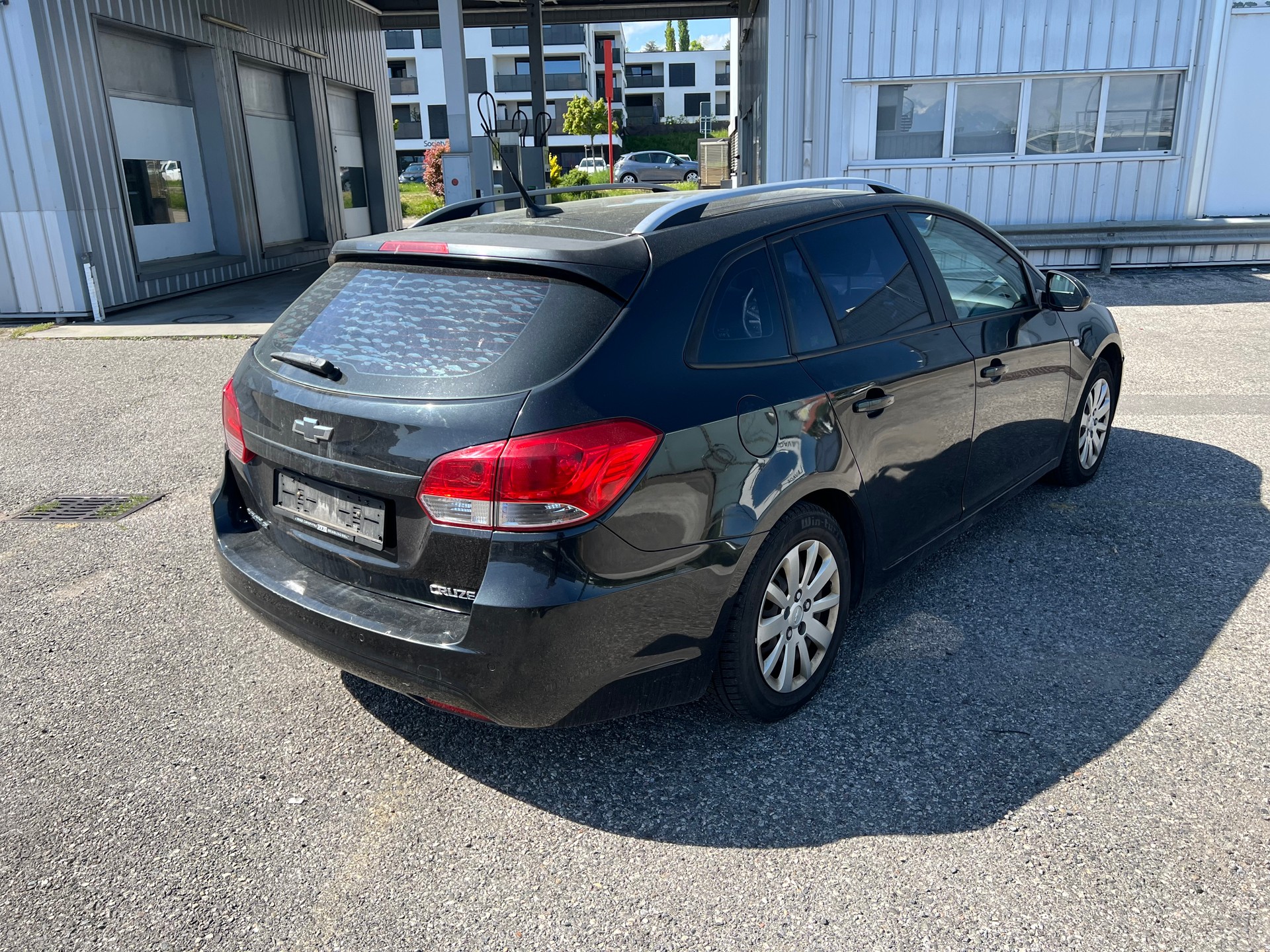 CHEVROLET Cruze Station Wagon 1.7 VCDi LTZ-image-1