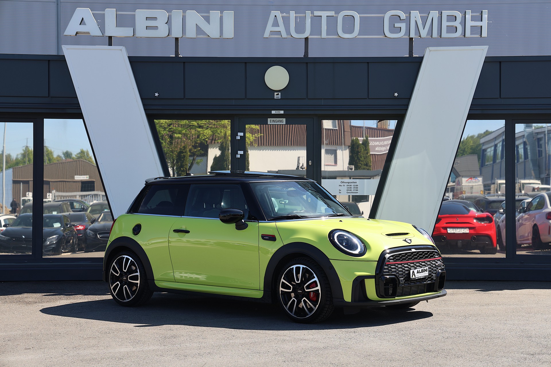 MINI Cooper John Cooper Works Steptronic-image-1