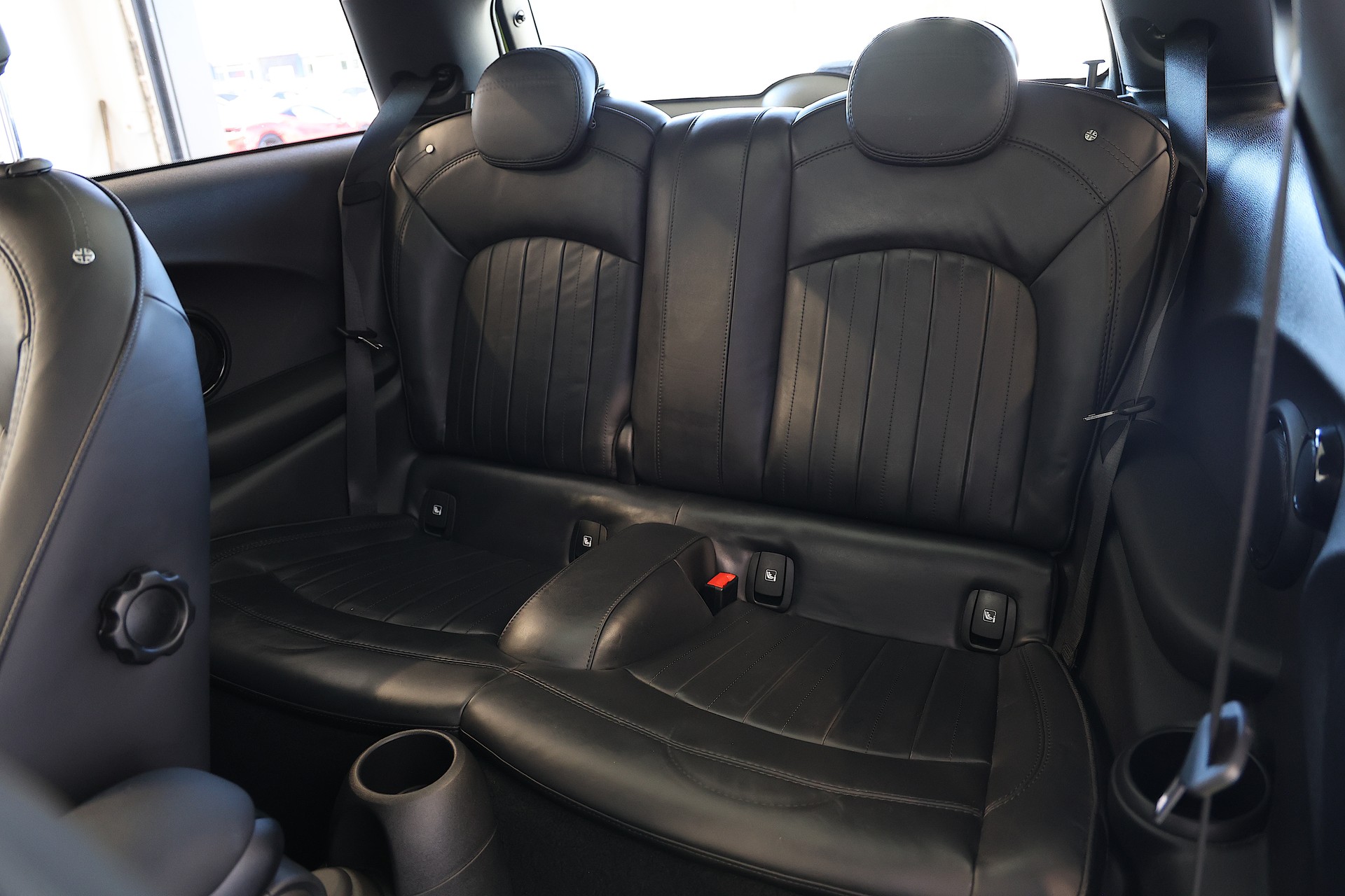 MINI Cooper John Cooper Works Steptronic-image-9