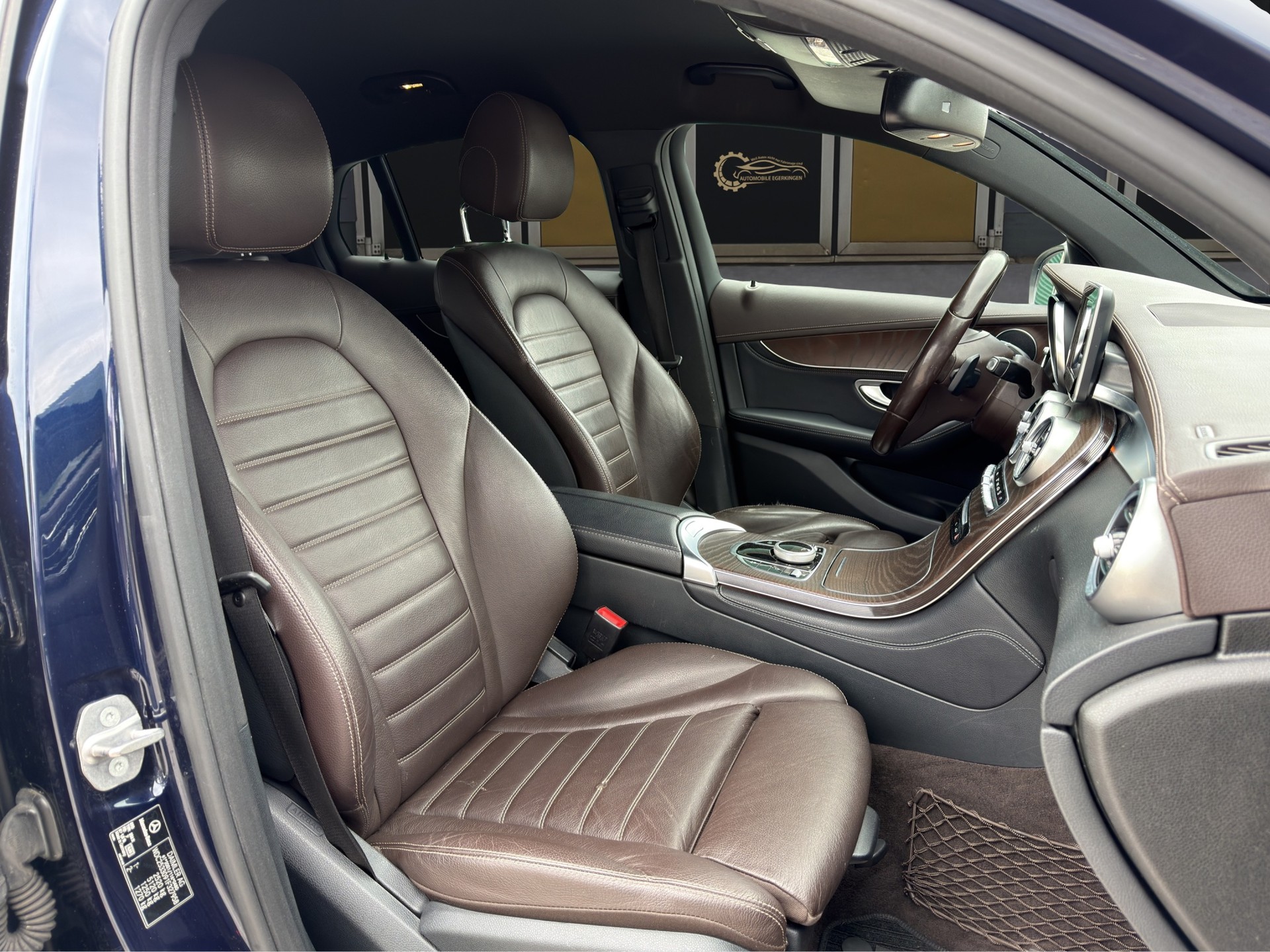 MERCEDES-BENZ GLC 250 d AMG Line 4m Coupé-image-9
