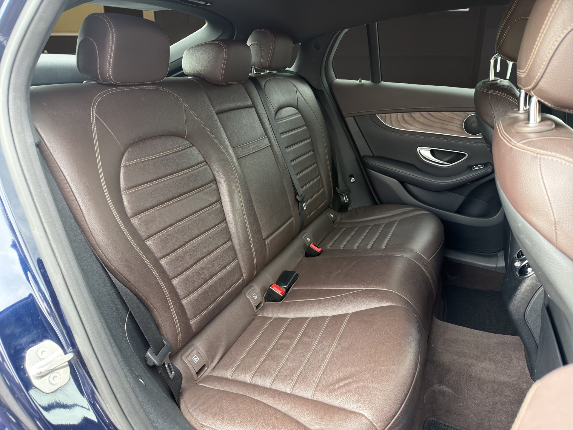 MERCEDES-BENZ GLC 250 d AMG Line 4m Coupé-image-12