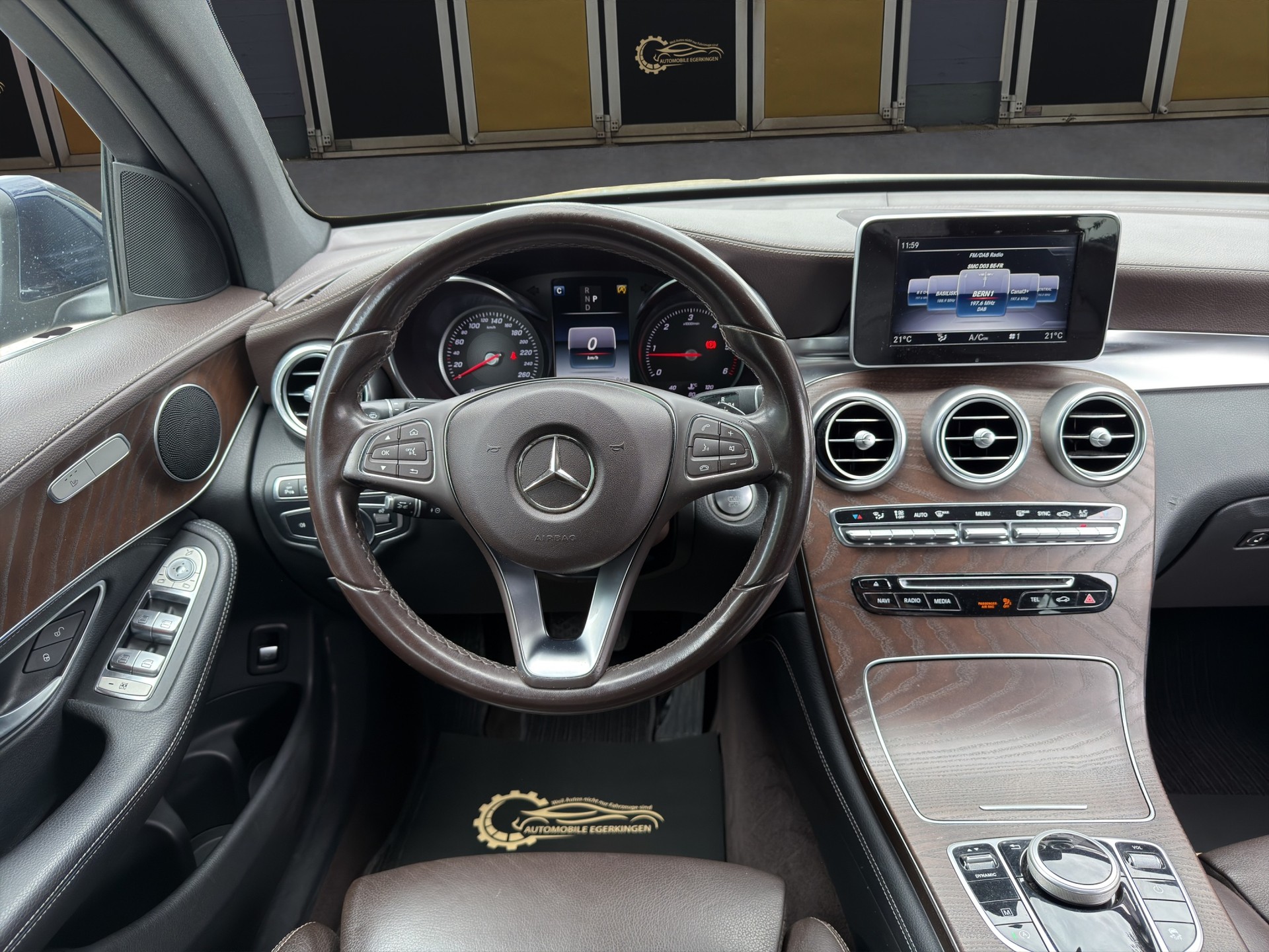 MERCEDES-BENZ GLC 250 d AMG Line 4m Coupé-image-11