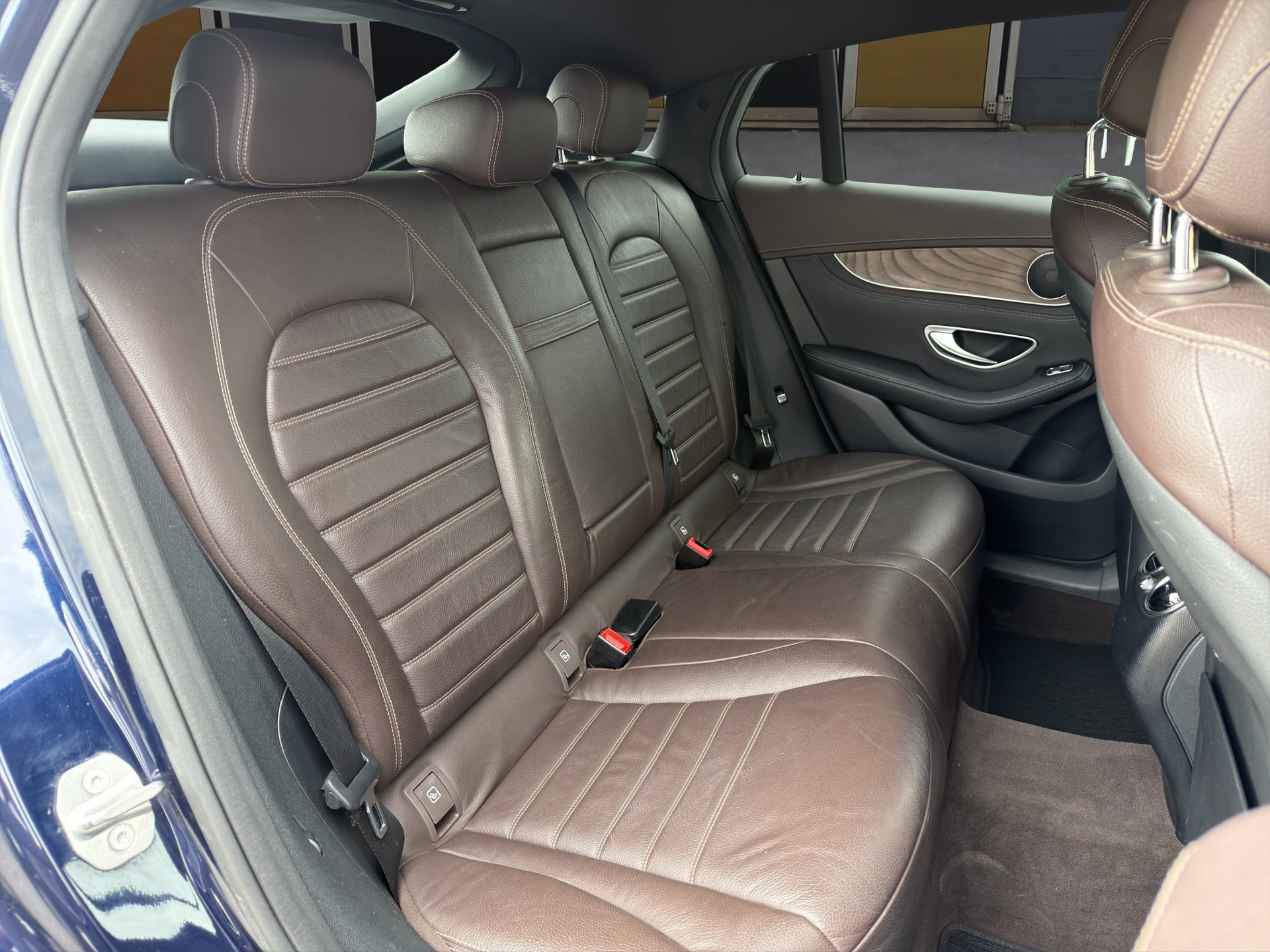 MERCEDES-BENZ GLC 250 d AMG Line 4m Coupé-image-12