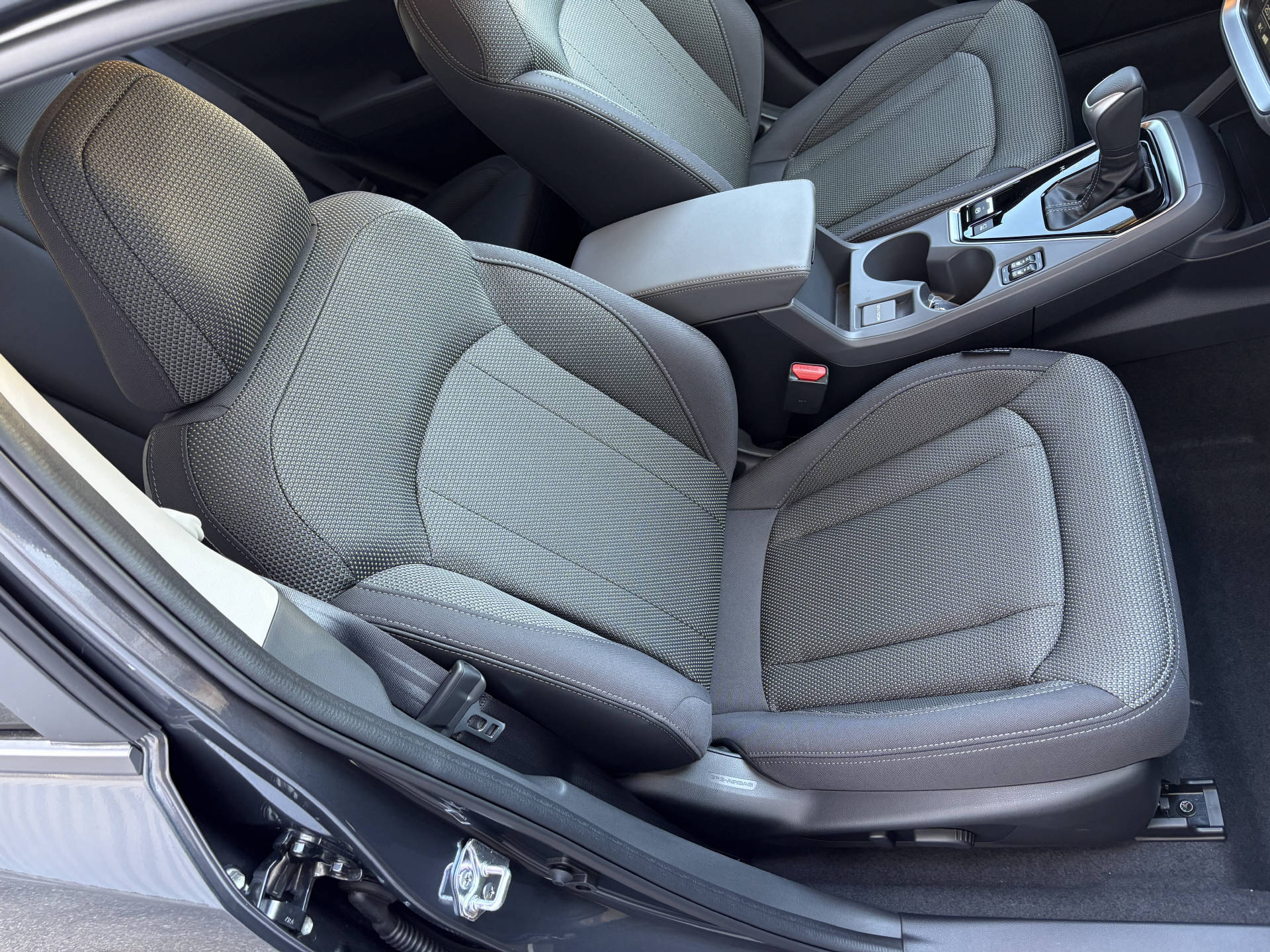 SUBARU Crosstrek 2.0i e-Boxer Swiss Plus-image-3