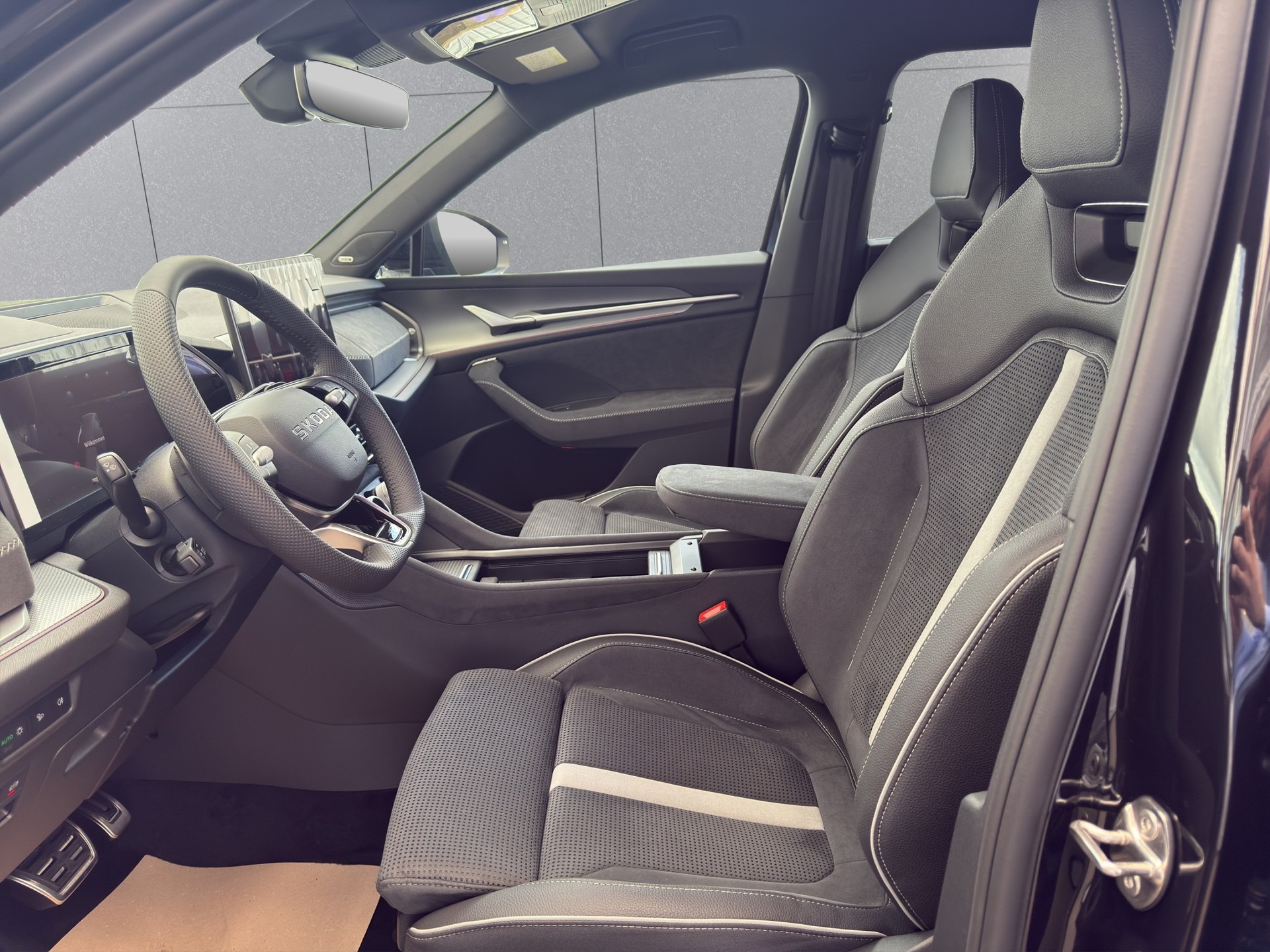 SKODA Kodiaq 2.0 TSI Sportline 4x4-image-10