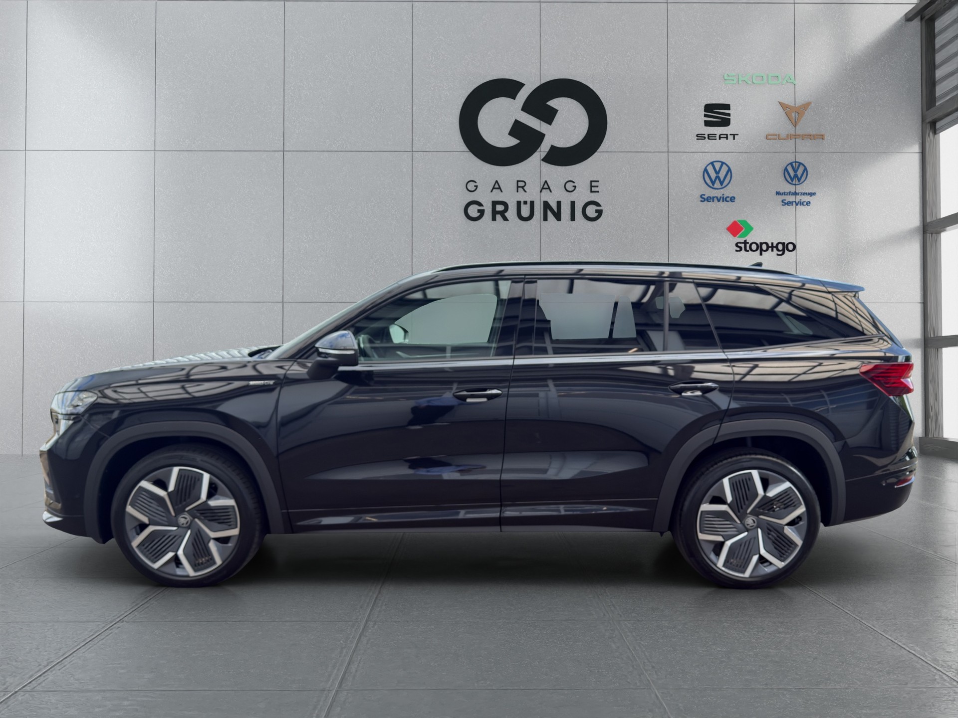 SKODA Kodiaq 2.0 TSI Sportline 4x4-image-2
