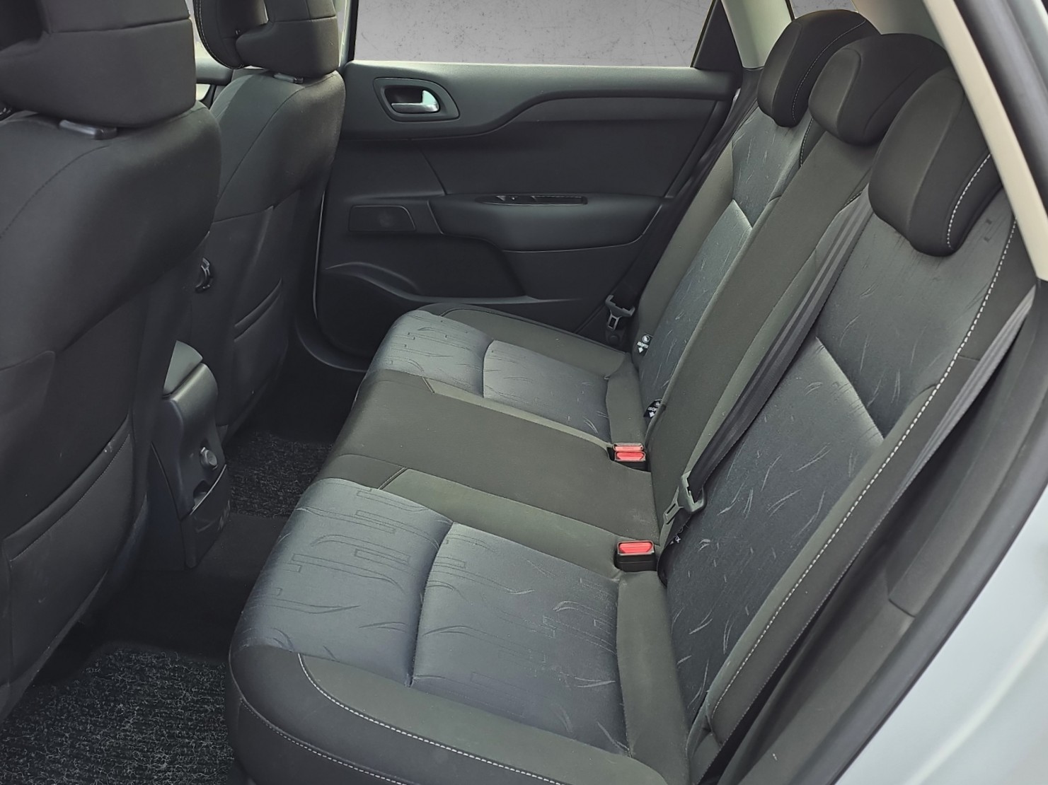 CITROEN C4 1.6 e-HDi ETG6-image-13