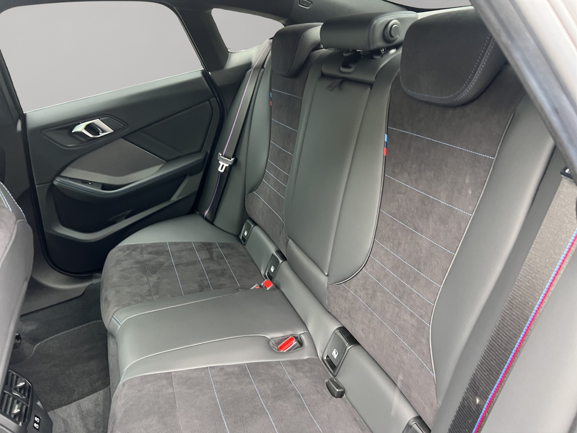 BMW 220d Gran Coupé M Sport Pro Steptronic-image-18