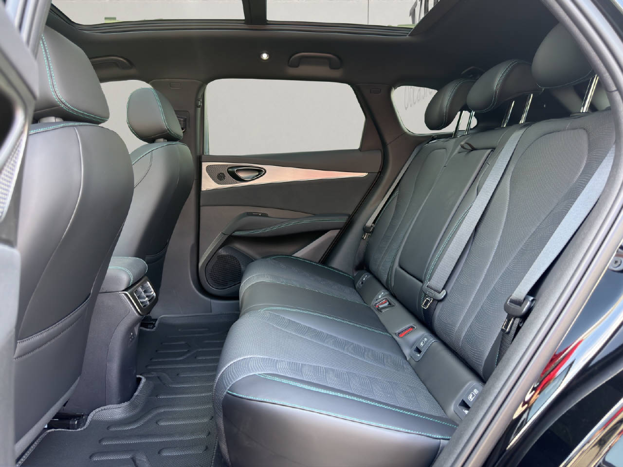 BYD Seal 6 DM-i Comfort-image-9