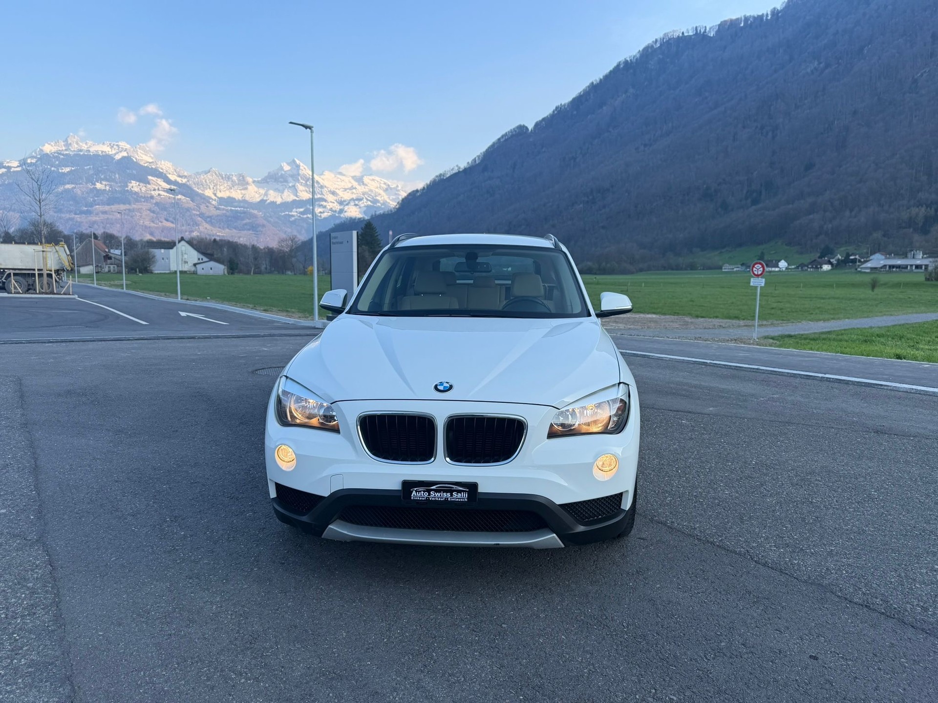 BMW X1 xDrive 18d-image-2