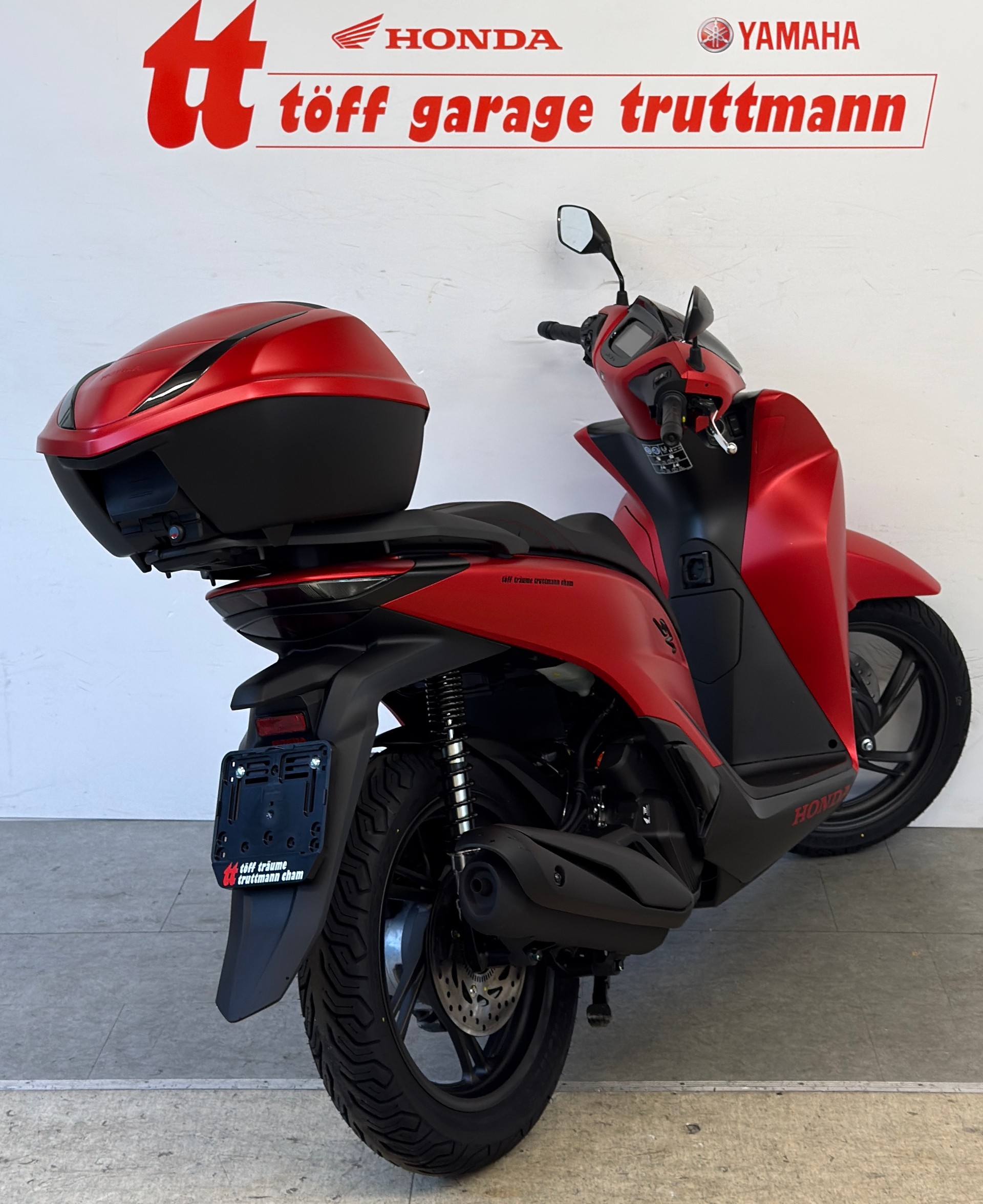 HONDA SH 125 Sporty-showroom-element-3