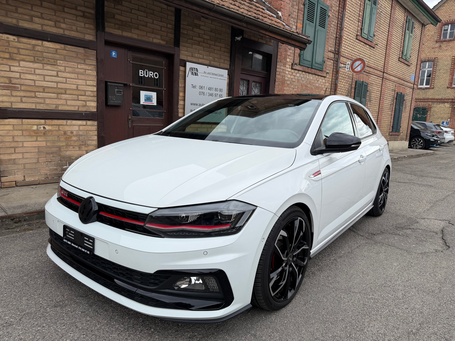VW Polo 2.0 TSI GTI DSG-image-2
