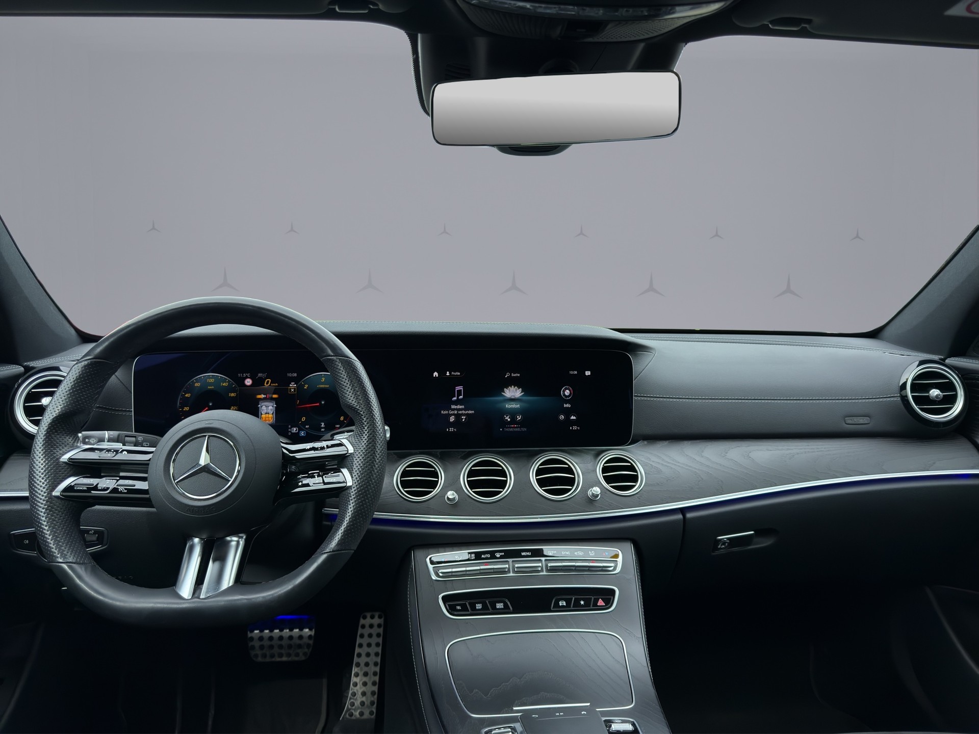 MERCEDES-BENZ E 220 d AMG Line 4matic Kombi-image-11