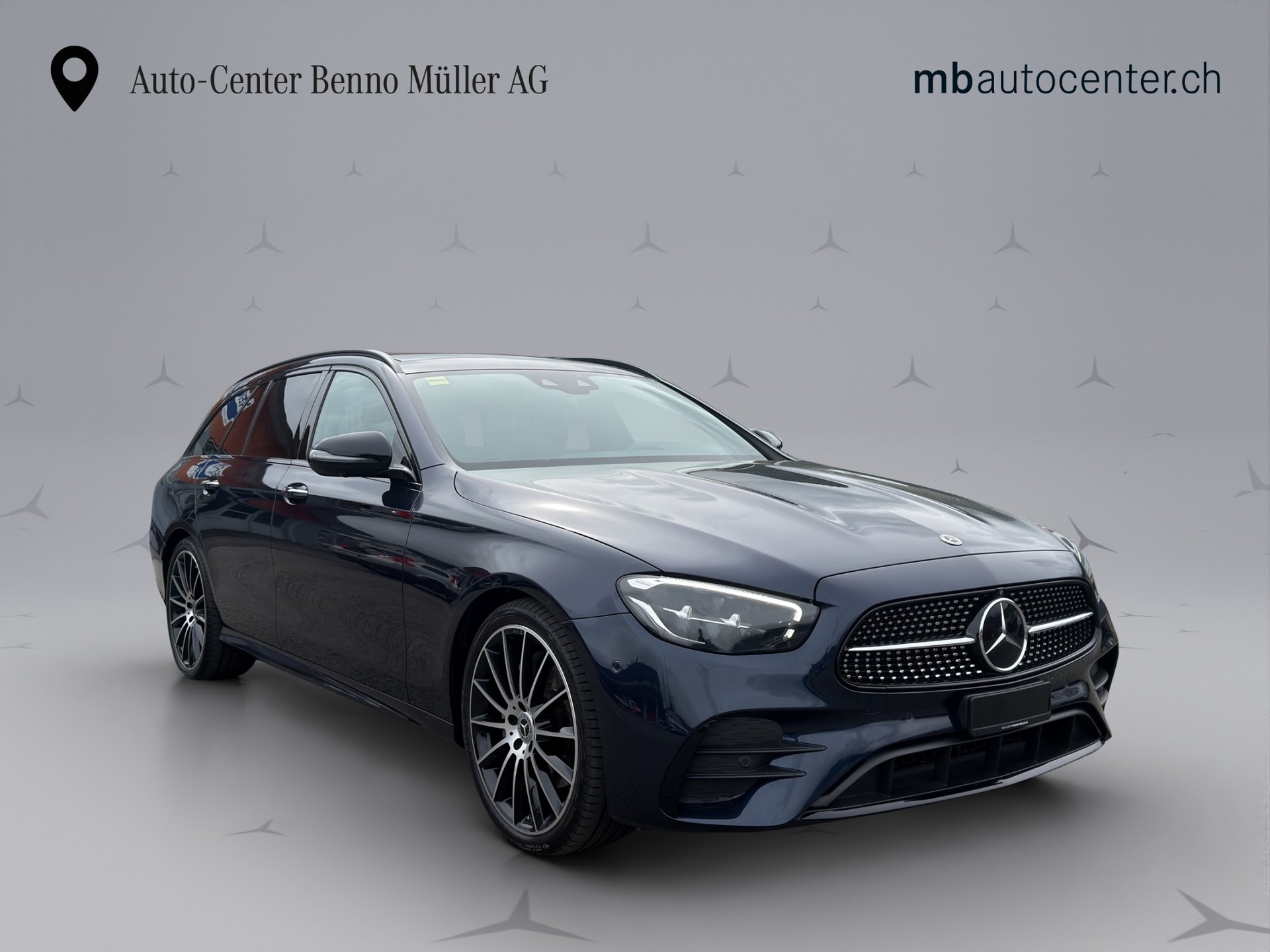 MERCEDES-BENZ E 220 d AMG Line 4matic Kombi-image-6