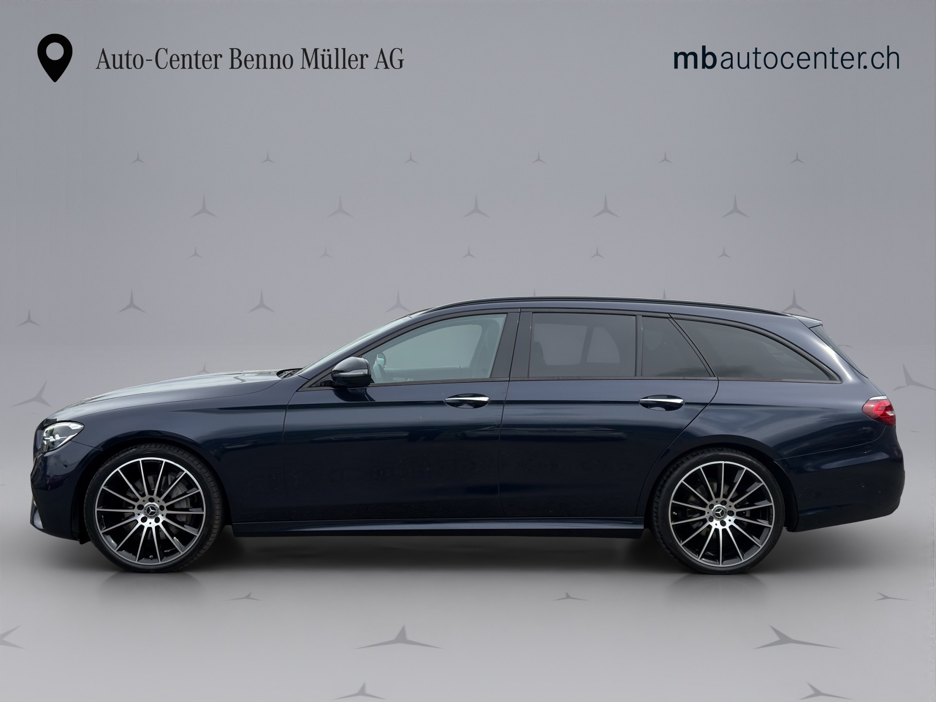 MERCEDES-BENZ E 220 d AMG Line 4matic Kombi-image-1
