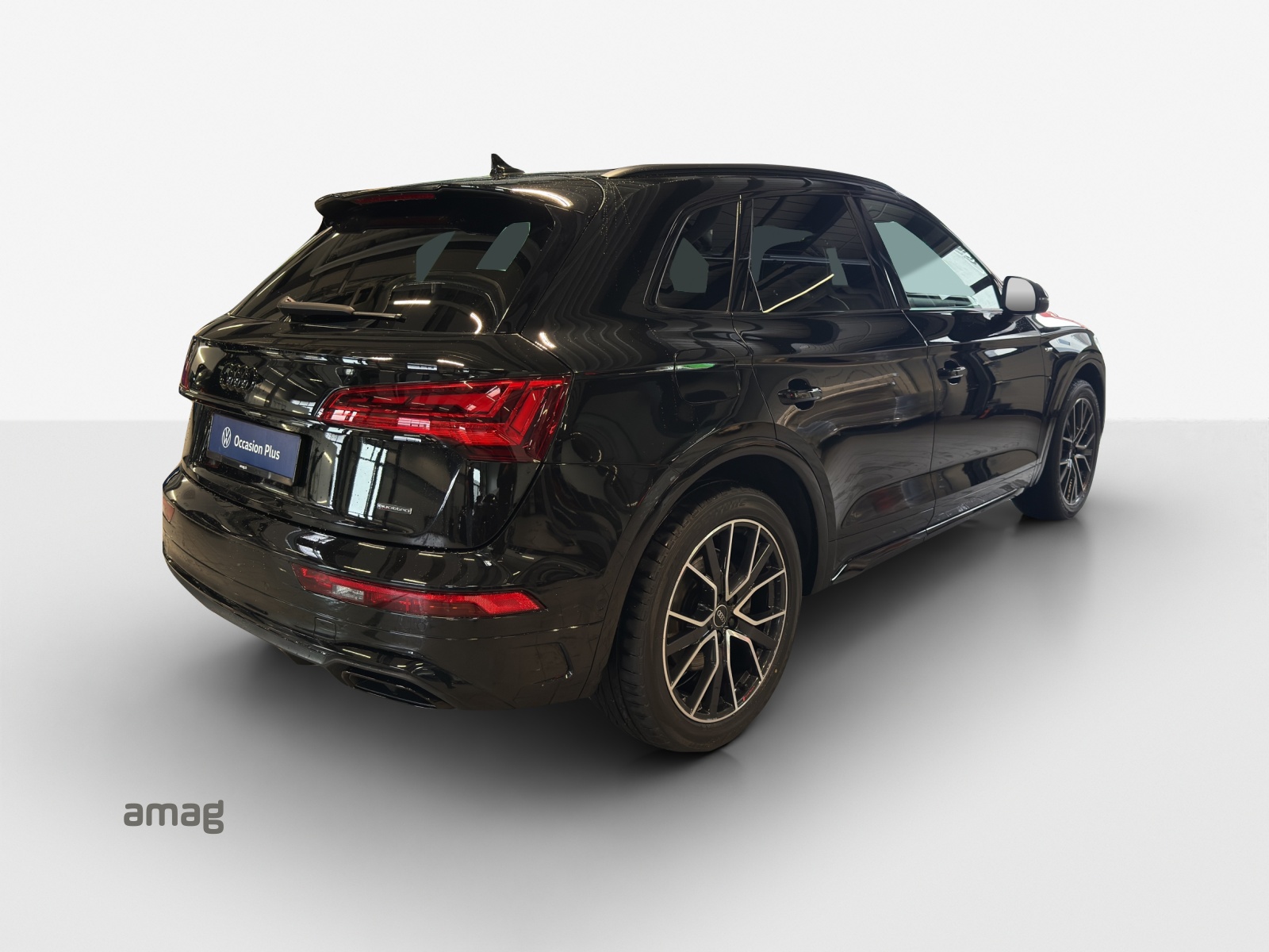 AUDI Q5 50 TFSI e PHEV S line quattro S-tronic-image-4