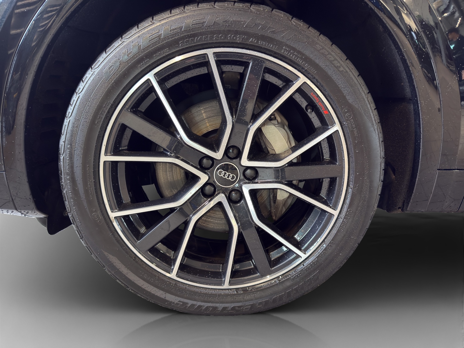 AUDI Q5 50 TFSI e PHEV S line quattro S-tronic-image-15