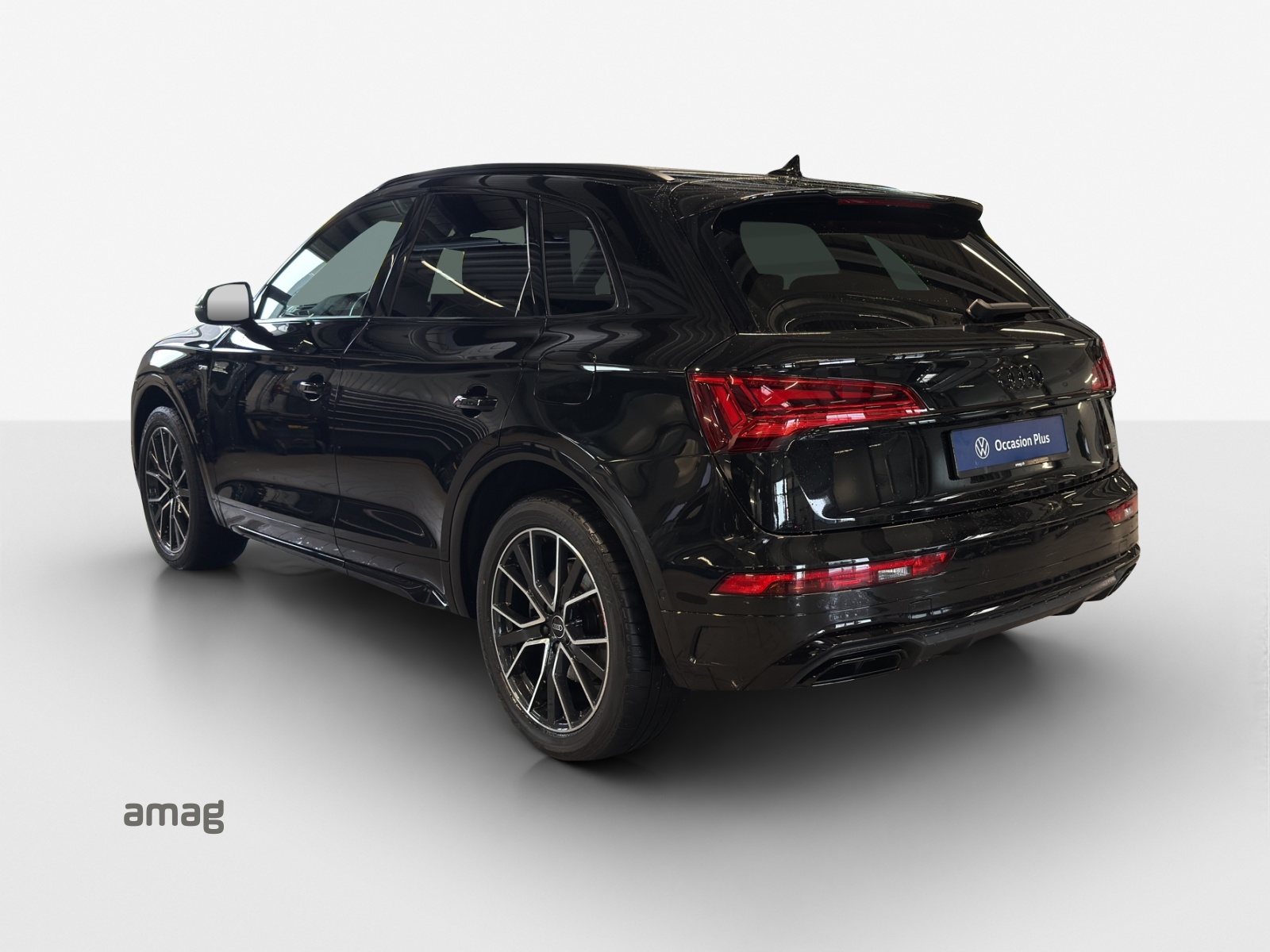 AUDI Q5 50 TFSI e PHEV S line quattro S-tronic-image-2