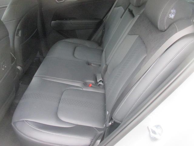 KIA Sportage 1.6 T-GDi Hybrid Black Edition-image-15