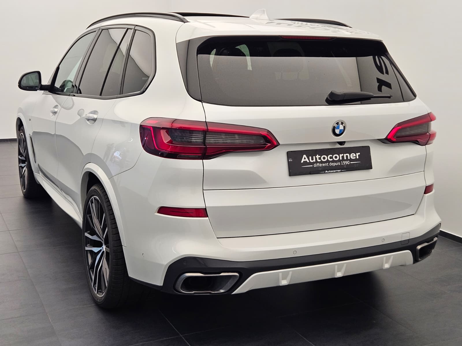 BMW X5 xDrive M50d Steptronic-image-8