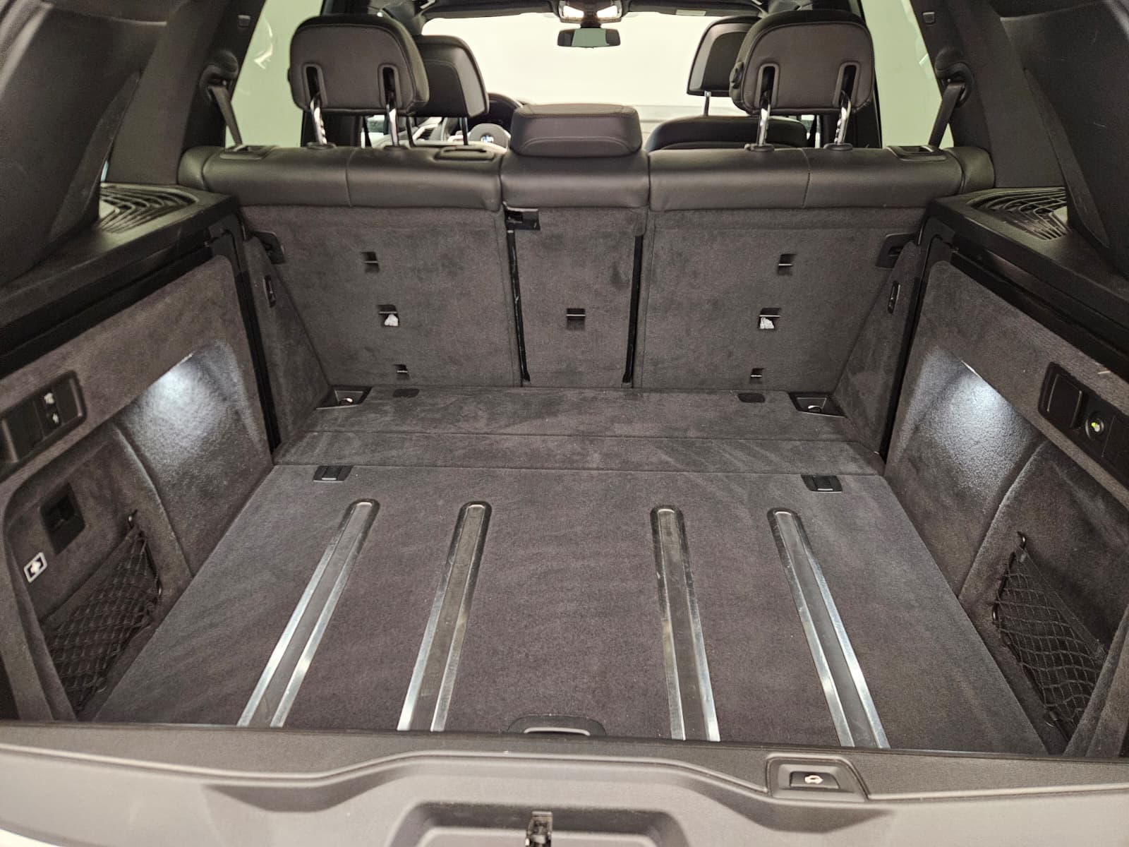 BMW X5 xDrive M50d Steptronic-image-14